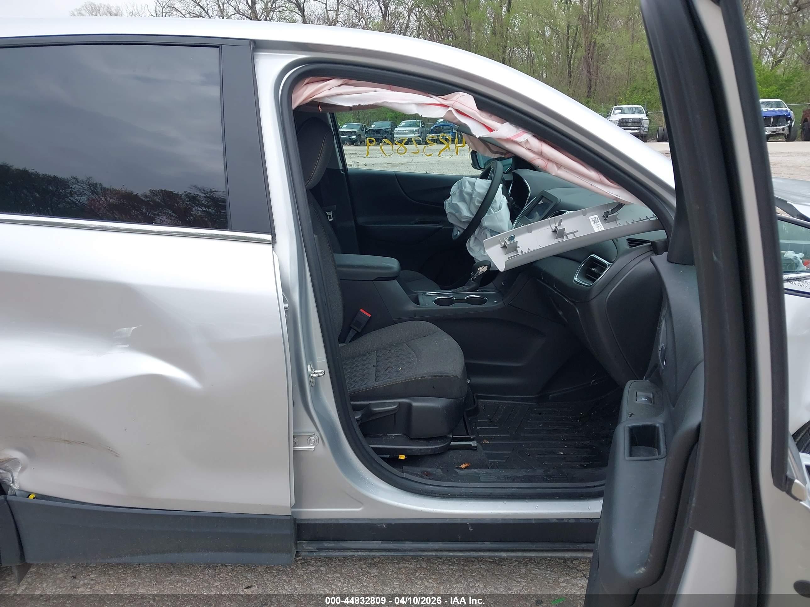 CHEVROLET EQUINOX image 5