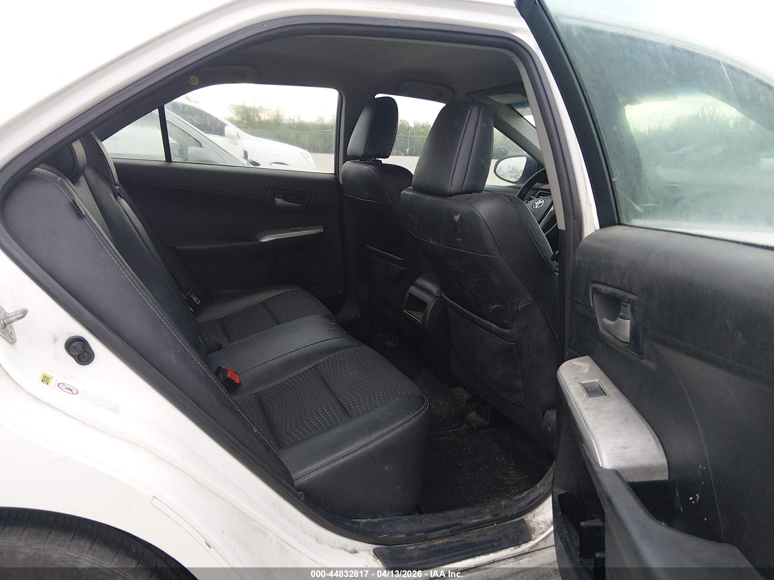TOYOTA CAMRY image 8