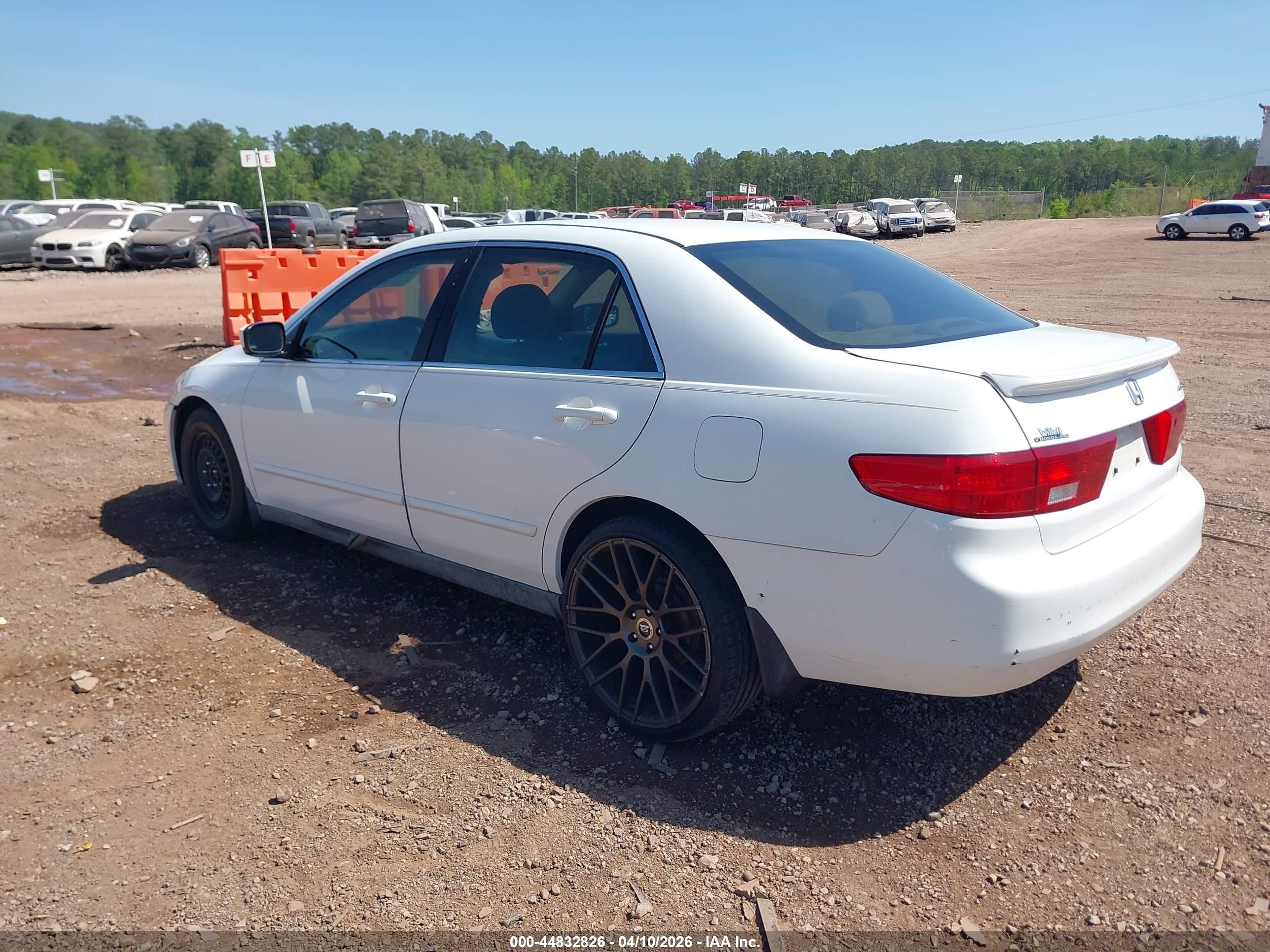 HONDA ACCORD image 3