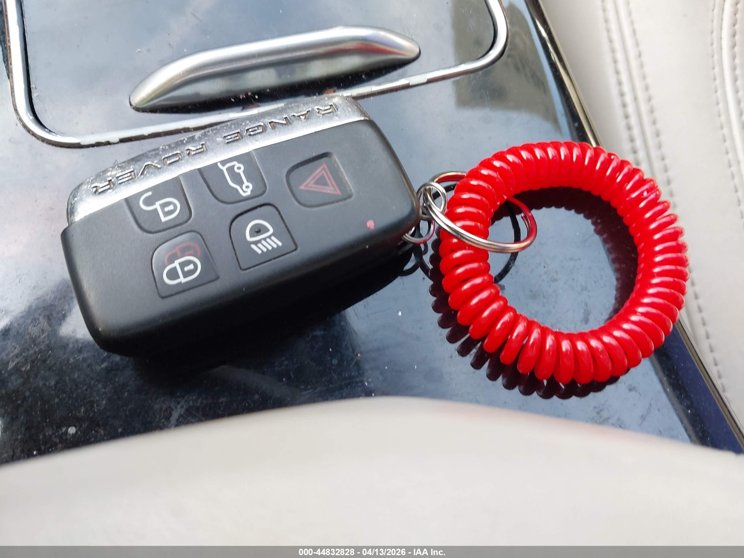 LAND ROVER image 11