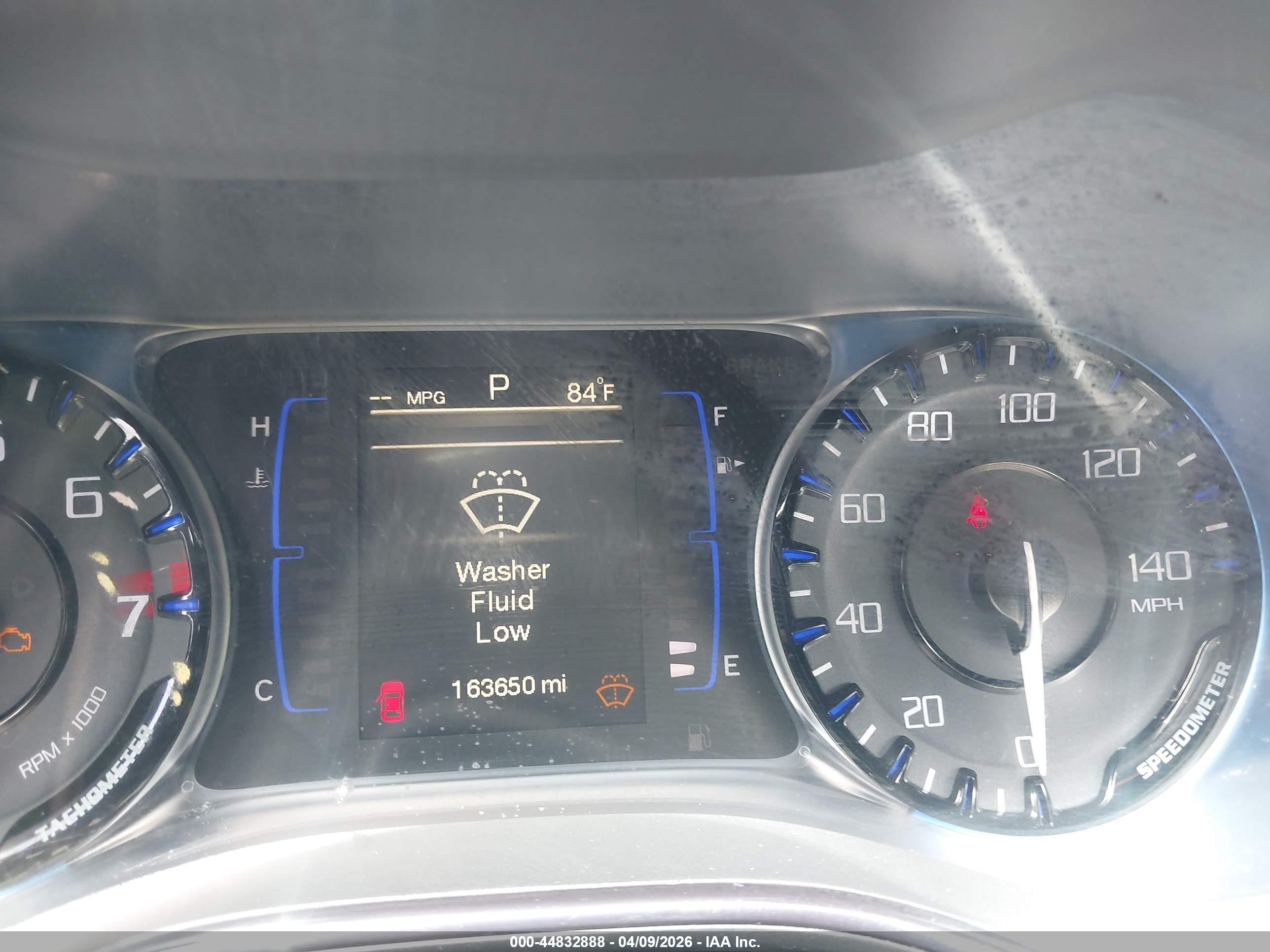 CHRYSLER 200 image 7