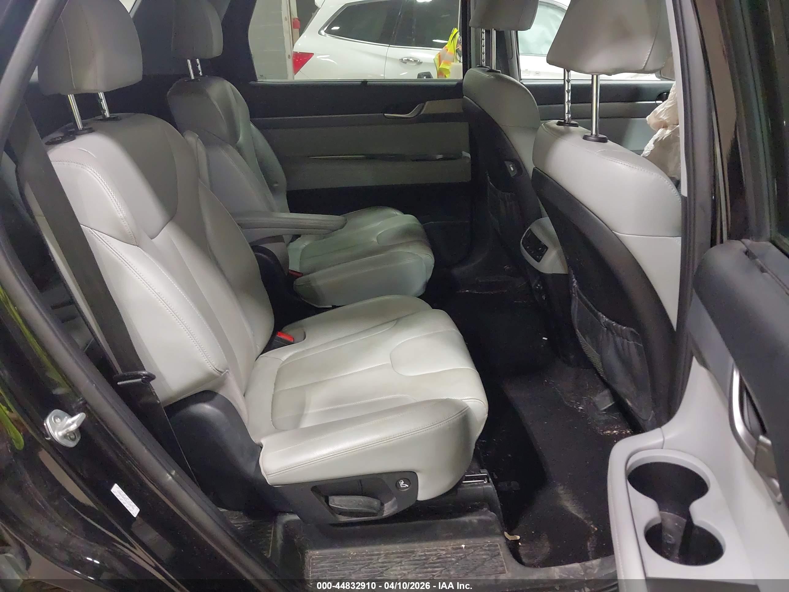 HYUNDAI PALISADE image 8