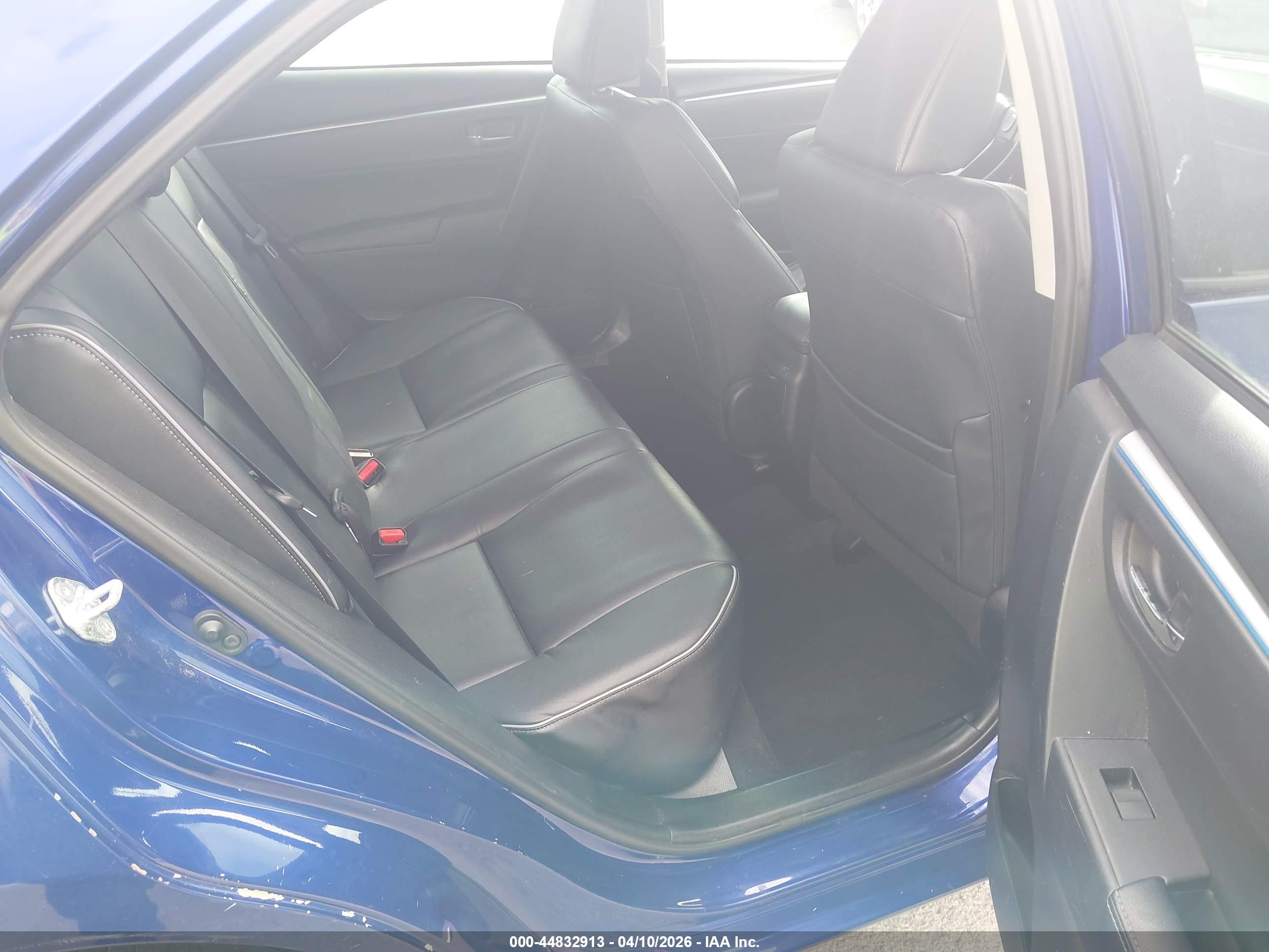 TOYOTA COROLLA image 8