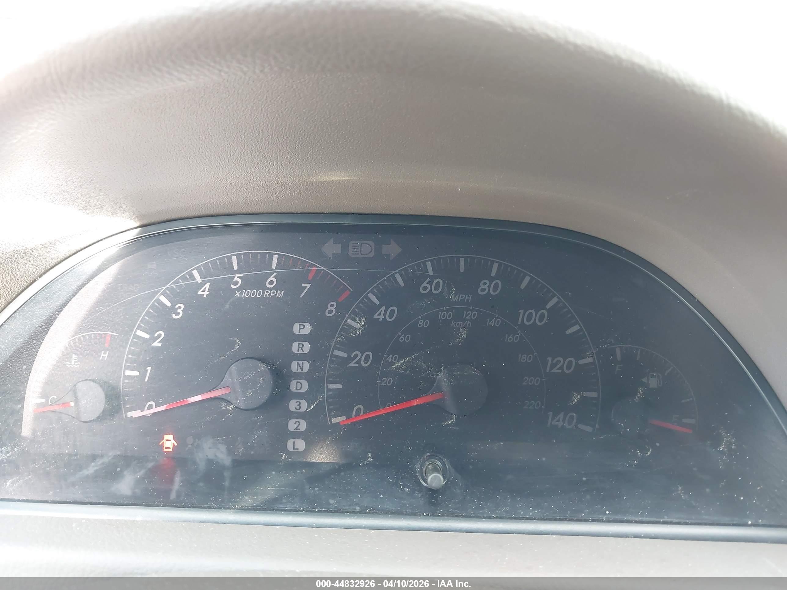 TOYOTA CAMRY image 7