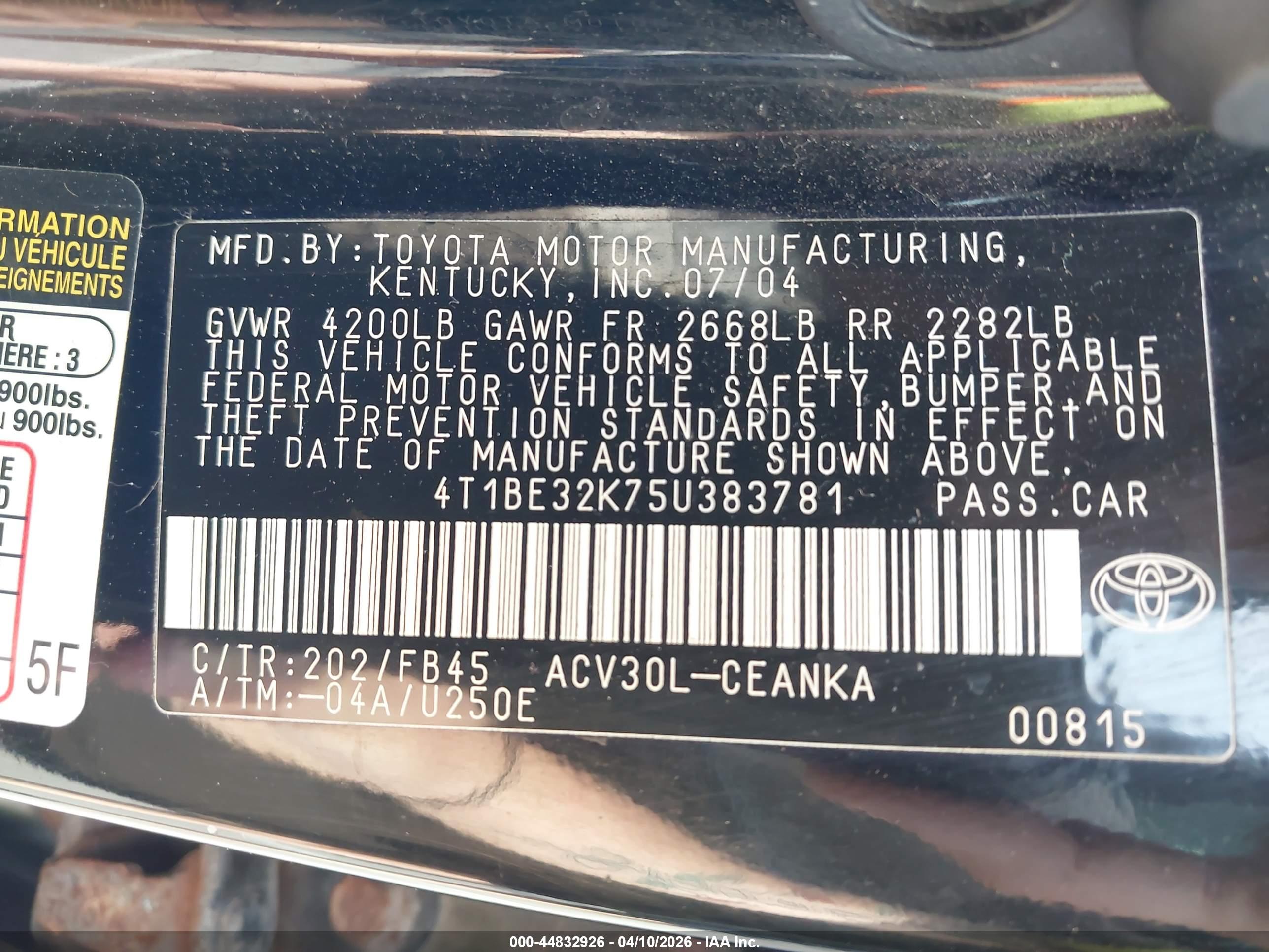 TOYOTA CAMRY image 9