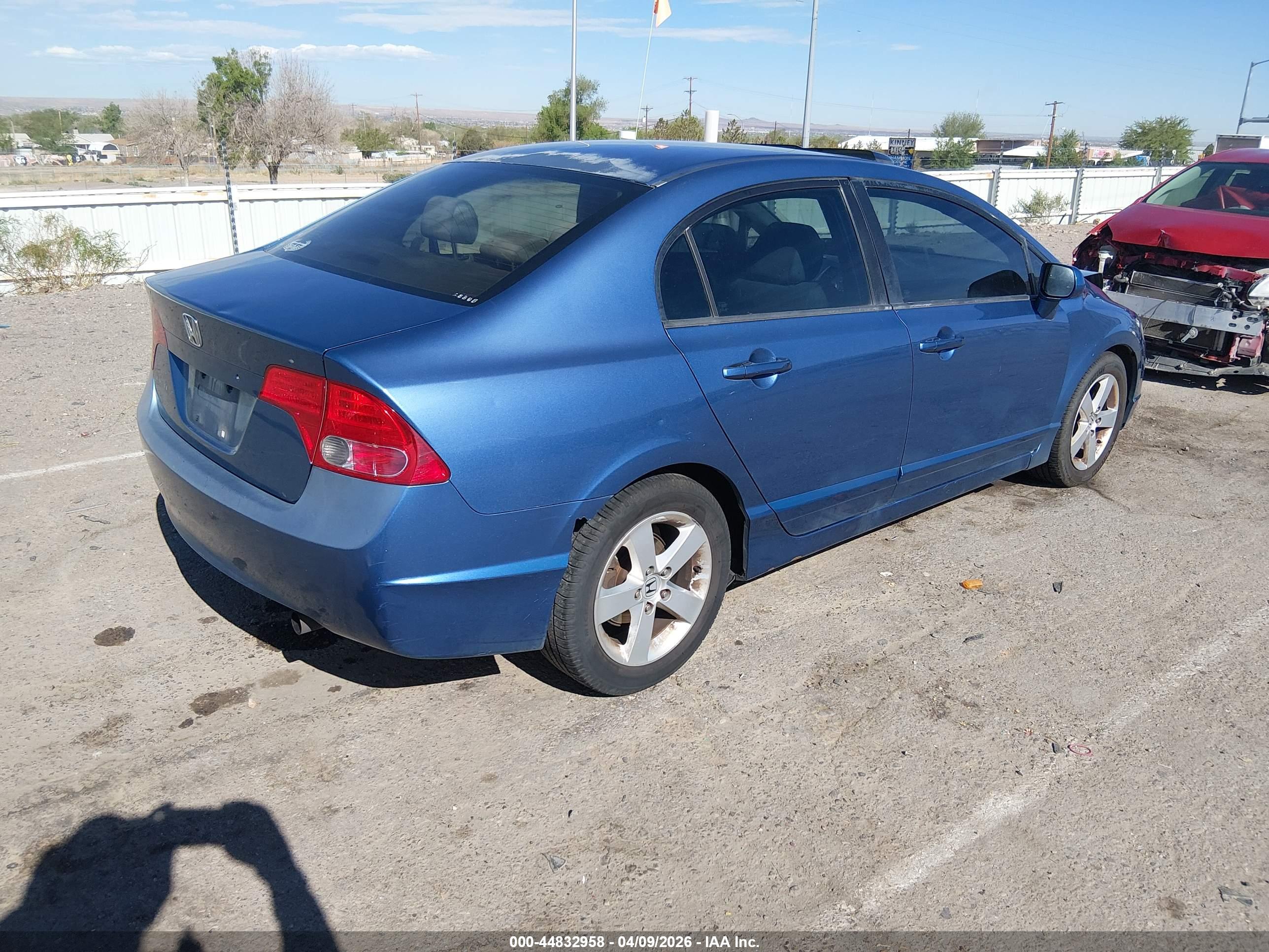 HONDA CIVIC image 4