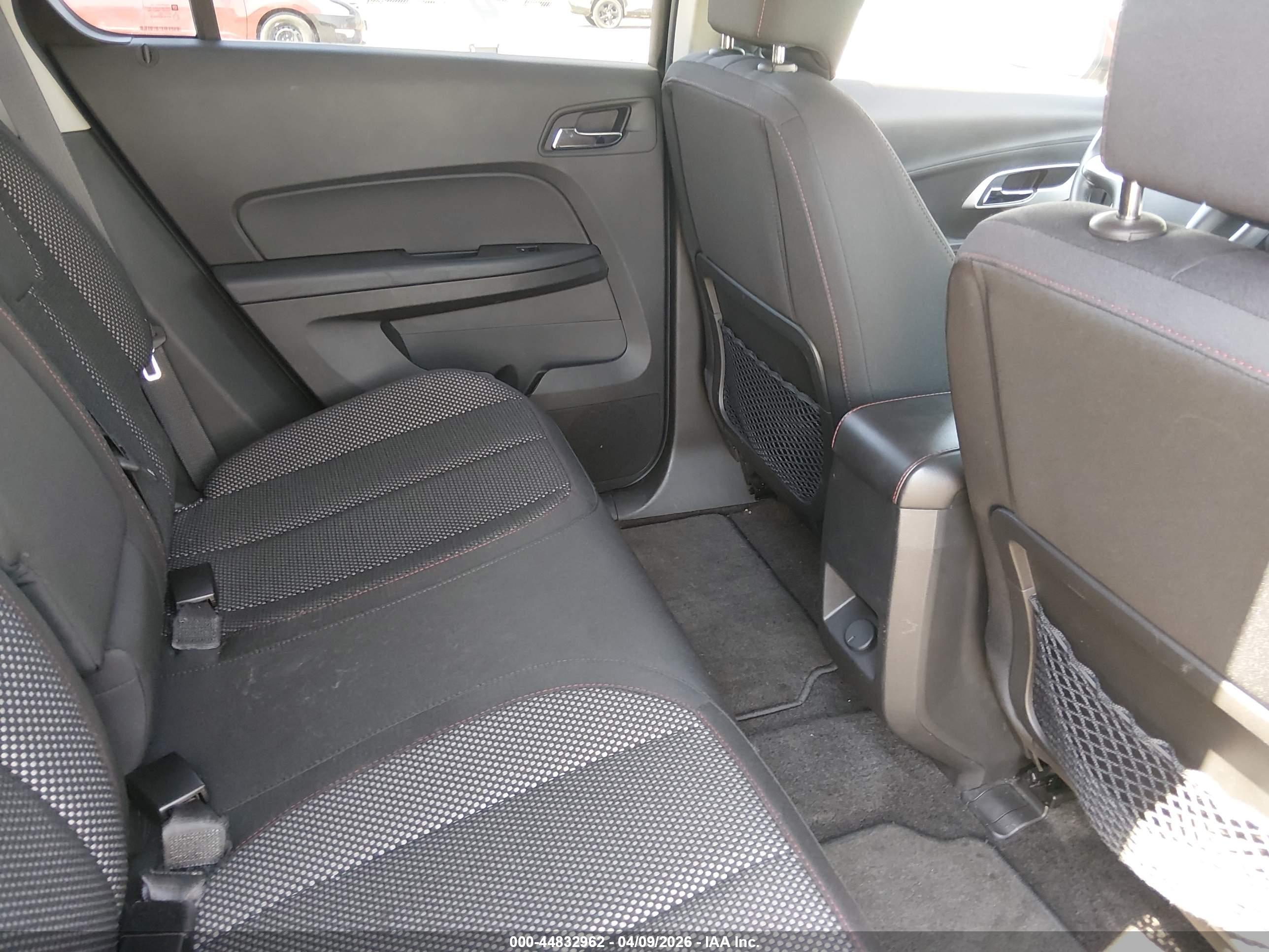 CHEVROLET EQUINOX image 8