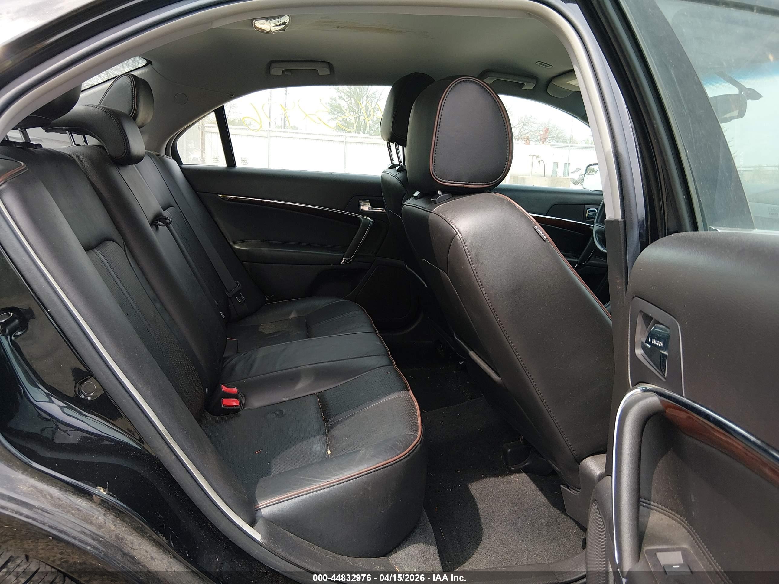 LINCOLN MKZ image 8