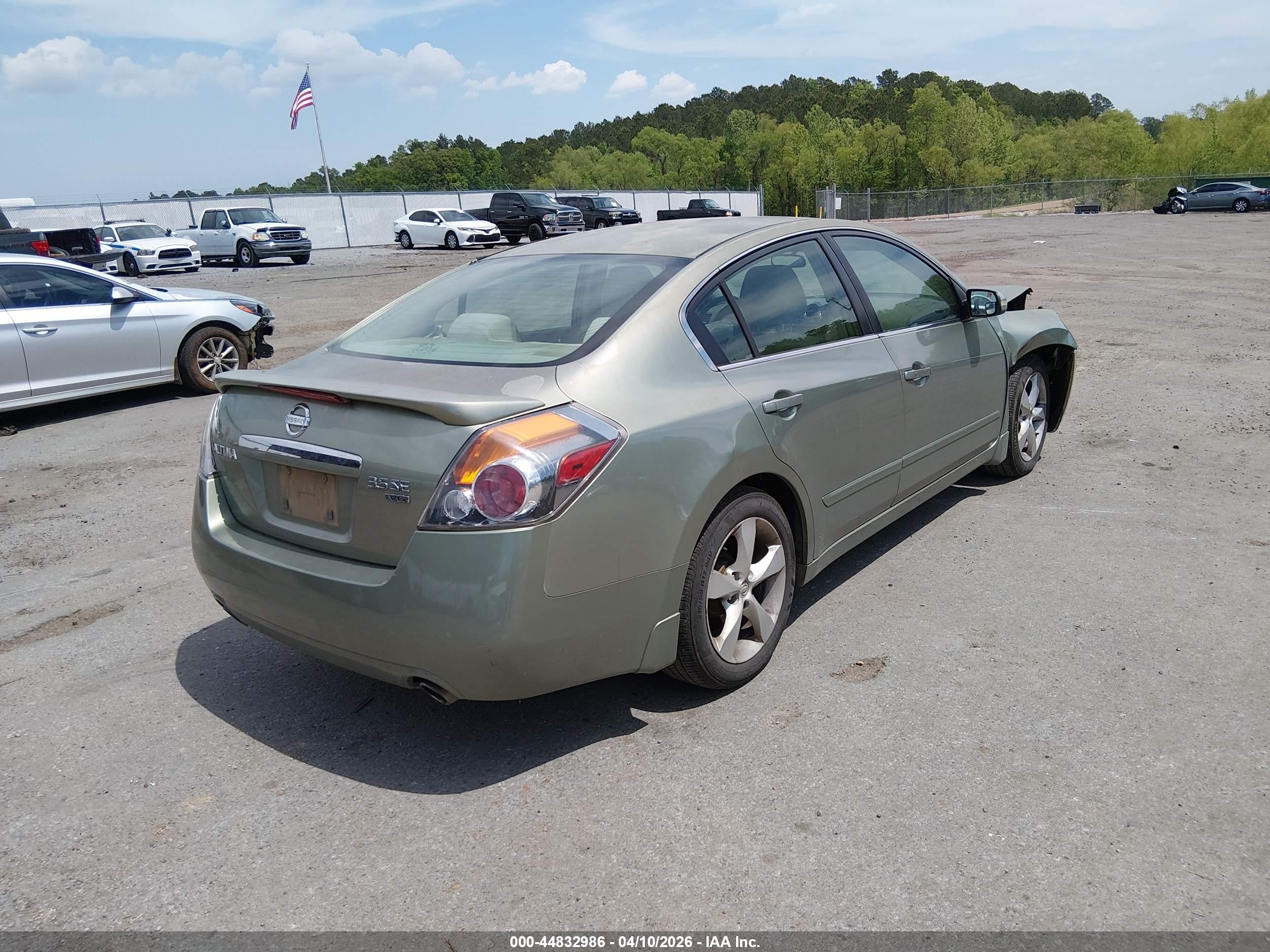 NISSAN ALTIMA image 4