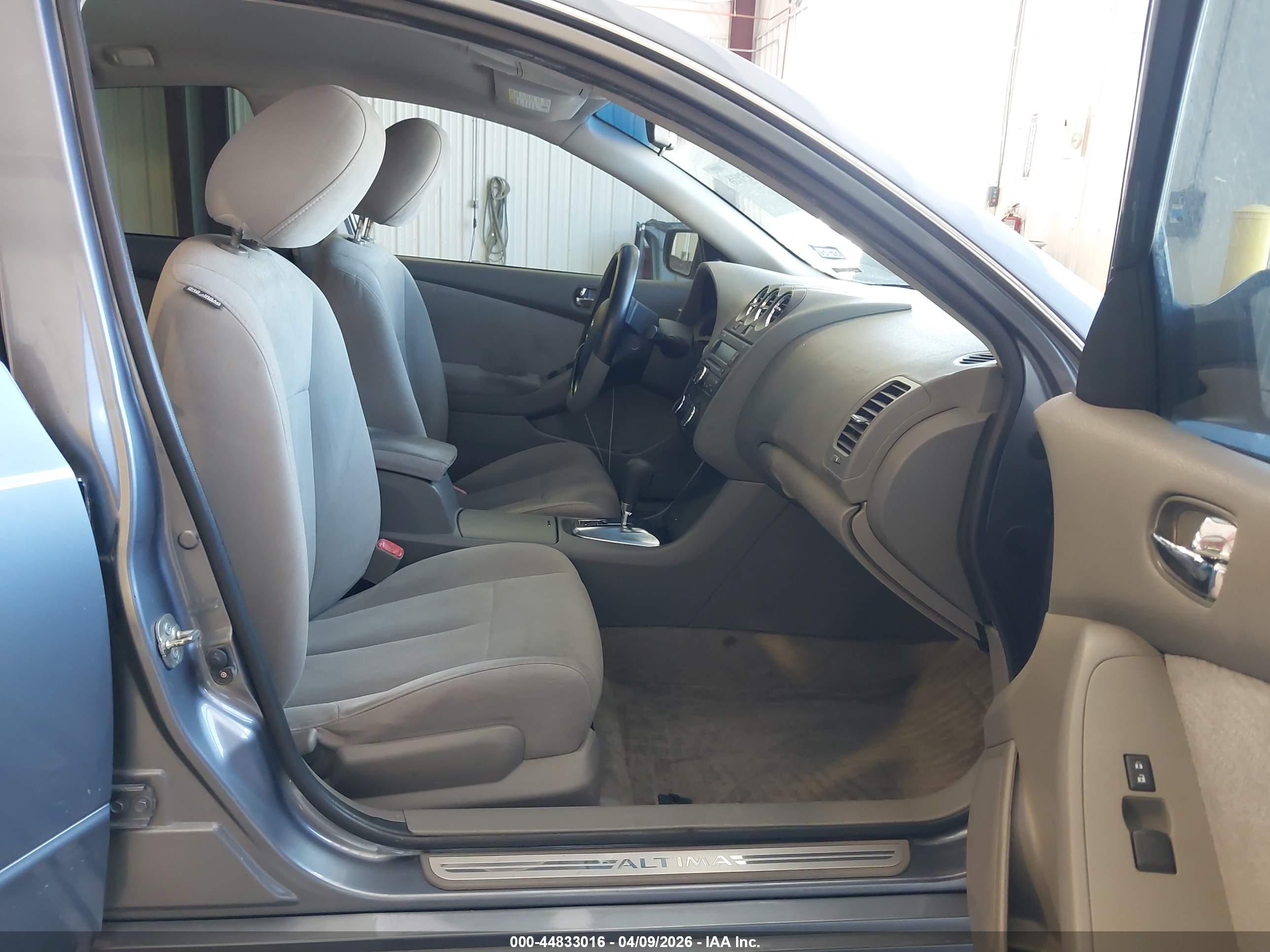 NISSAN ALTIMA image 5