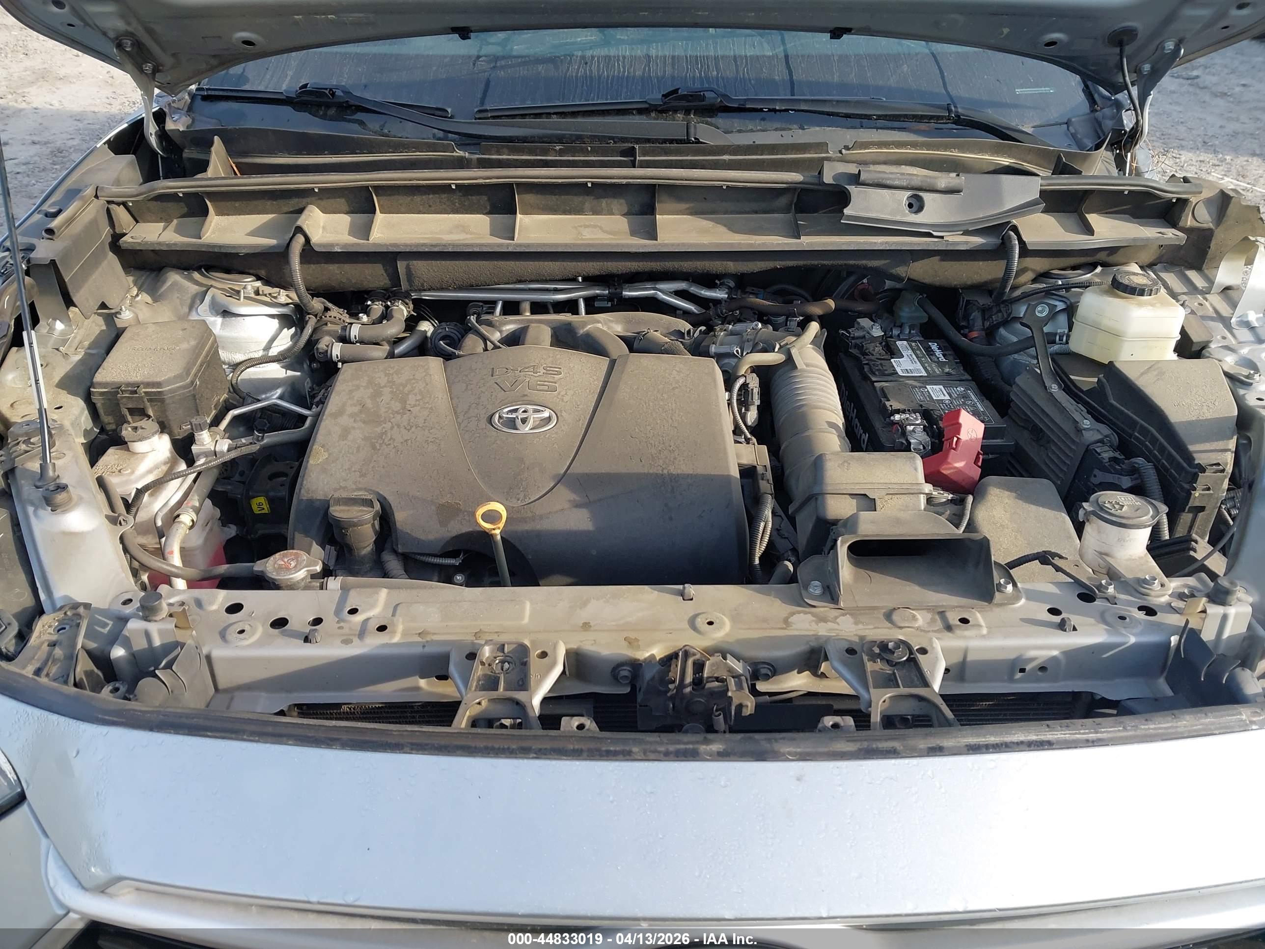 TOYOTA HIGHLANDER image 10