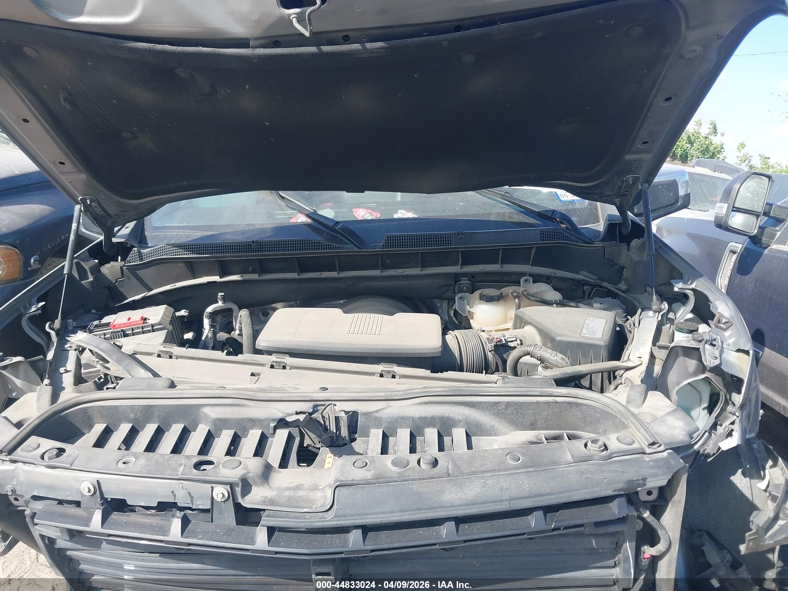 CHEVROLET SILVERADO image 10