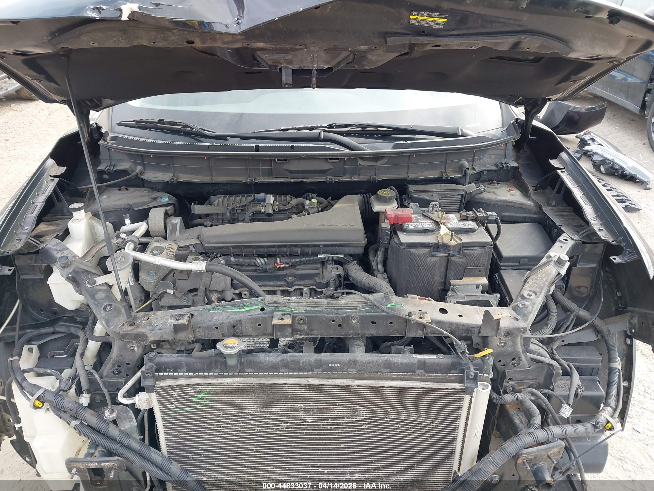 NISSAN ROGUE image 10