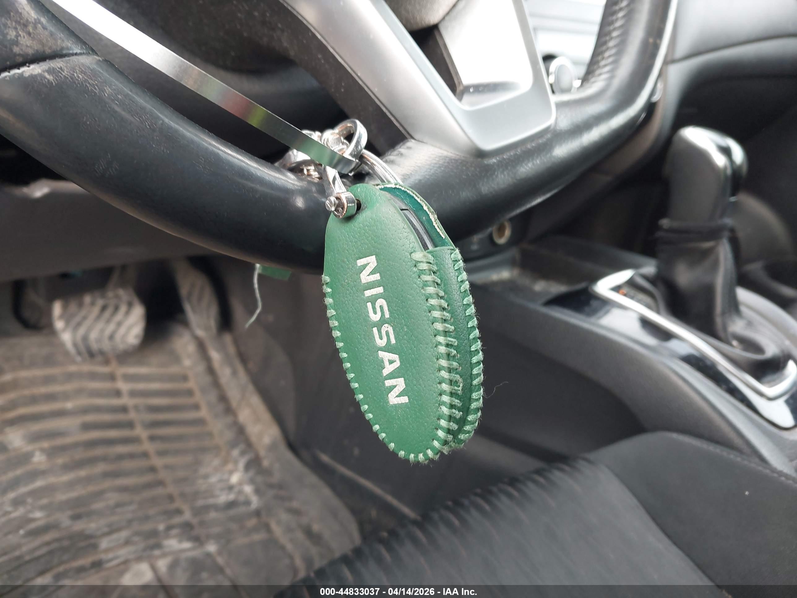 NISSAN ROGUE image 11