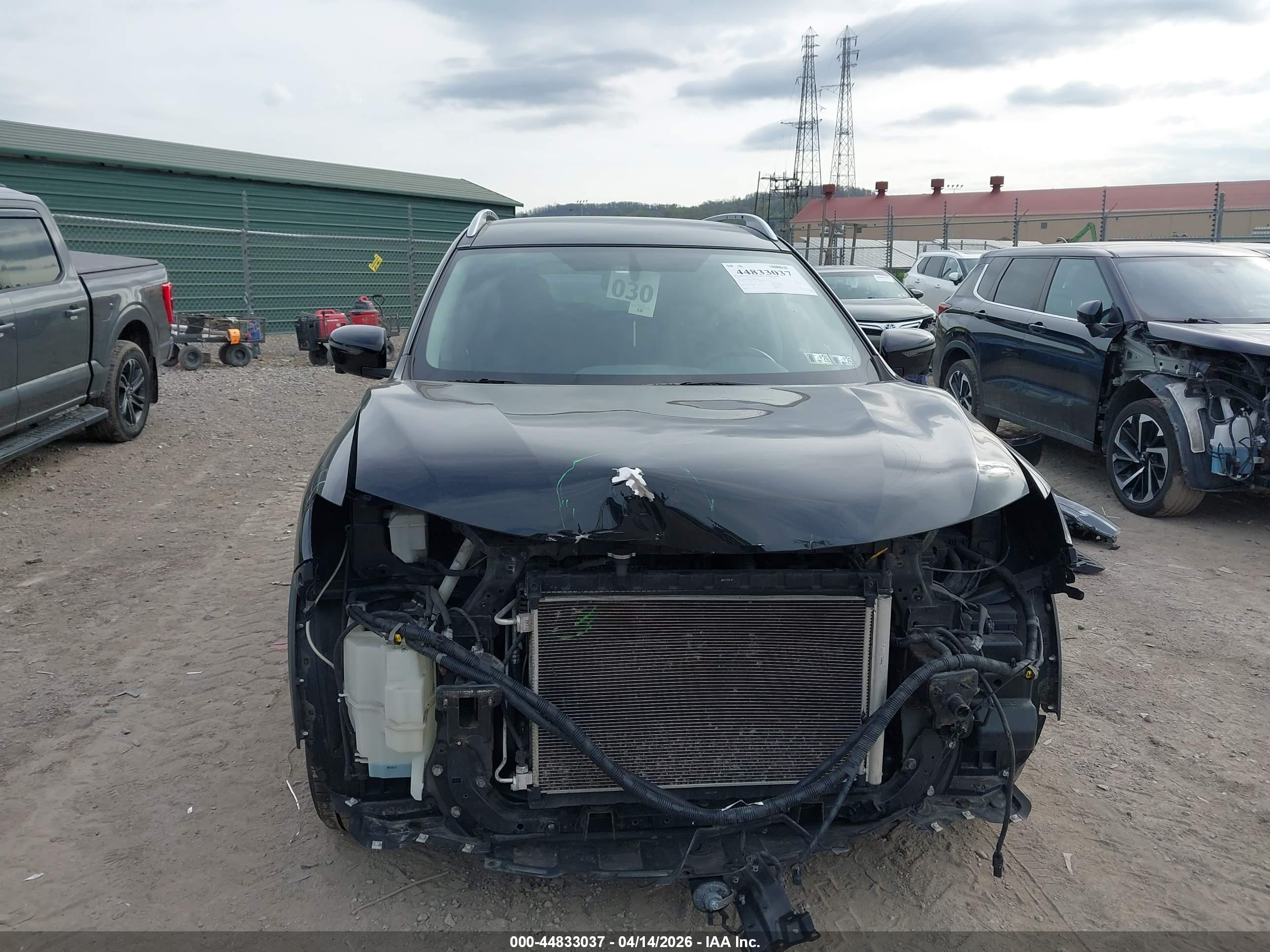 NISSAN ROGUE image 6
