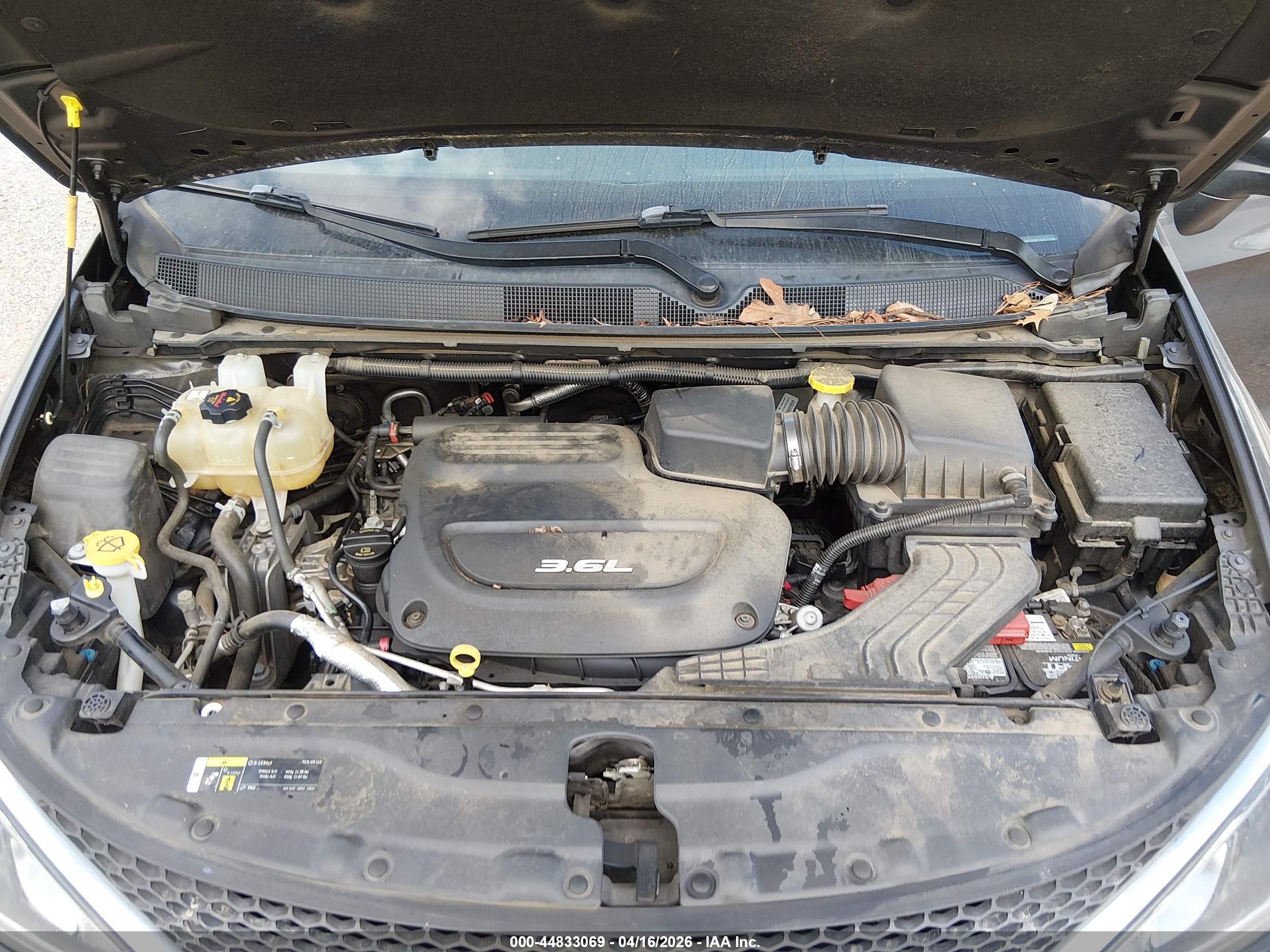 CHRYSLER PACIFICA image 10
