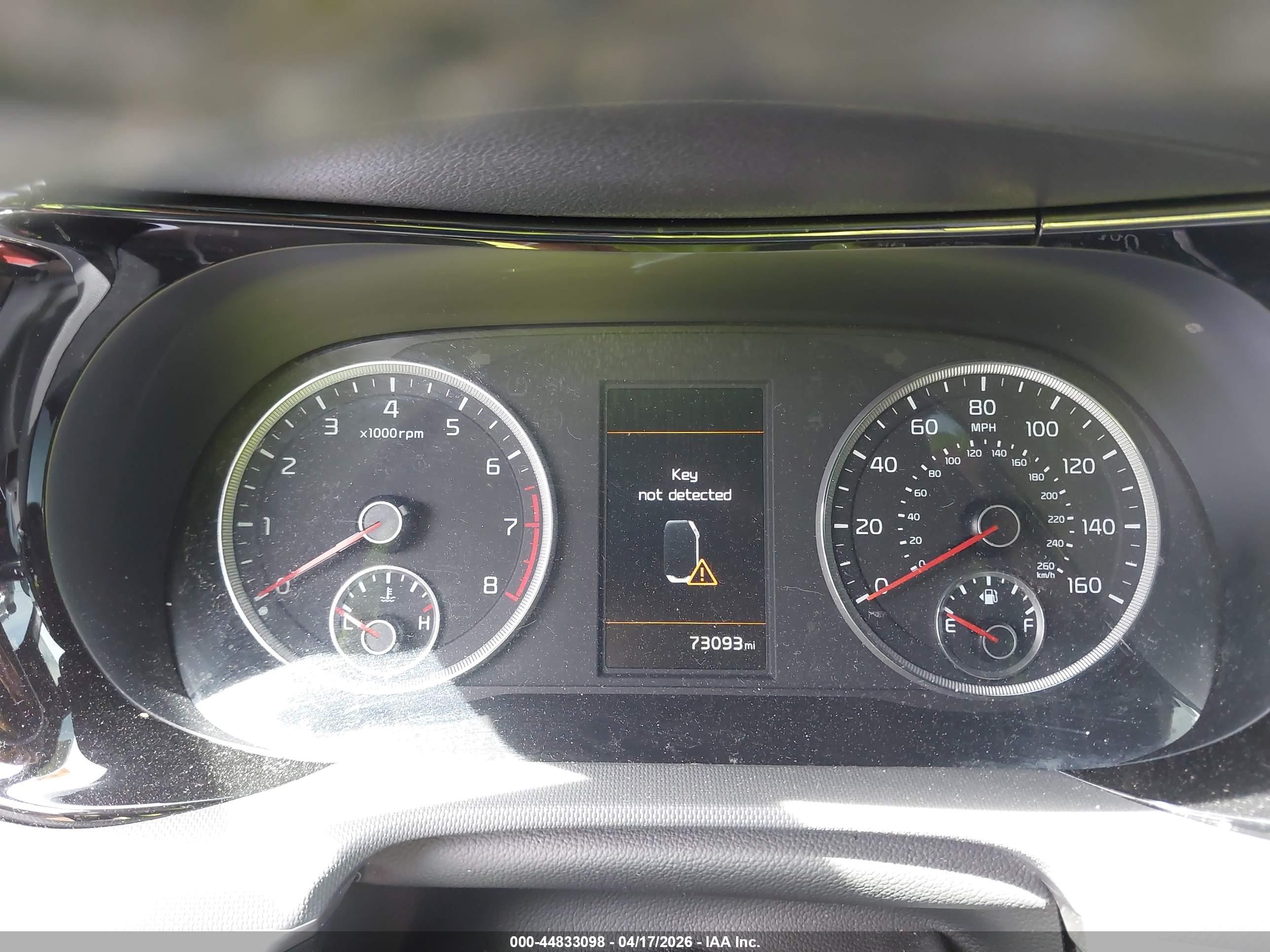 KIA K5 image 7