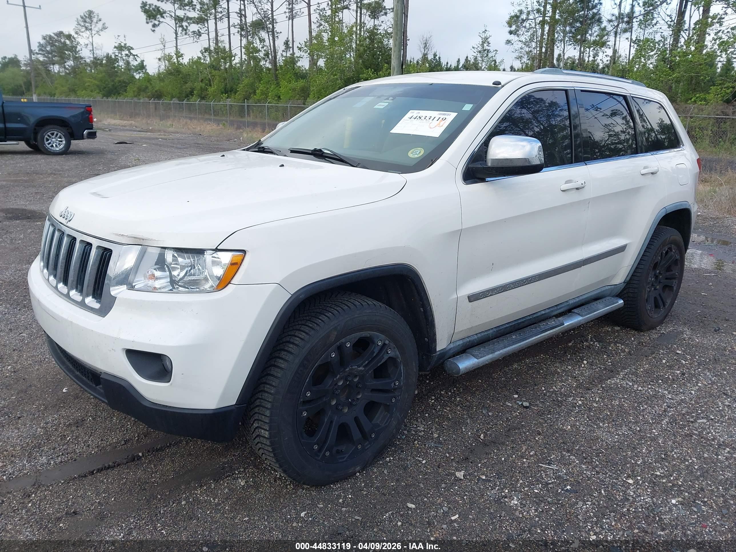 JEEP GRAND image 2