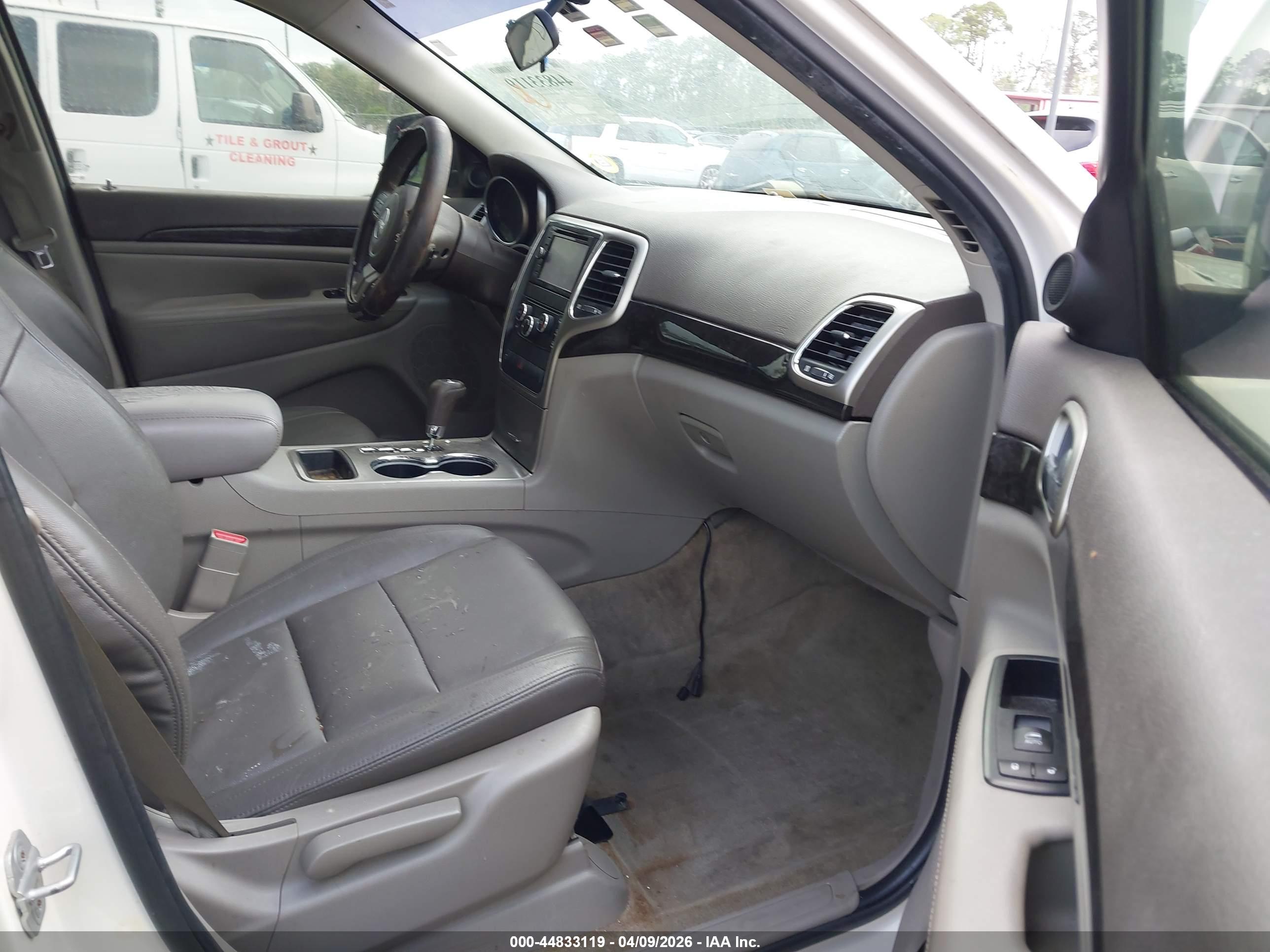 JEEP GRAND image 5