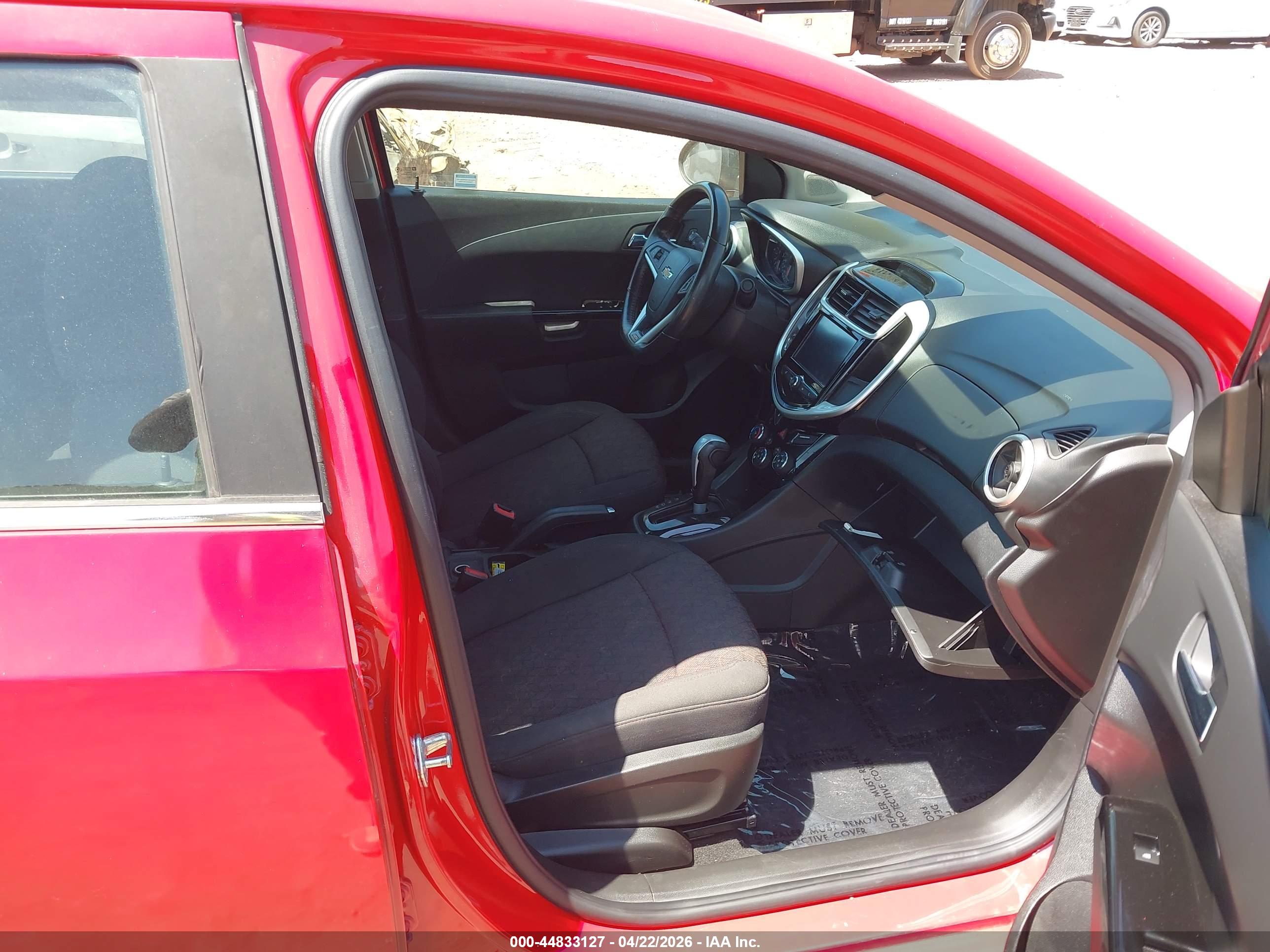 CHEVROLET SONIC image 5