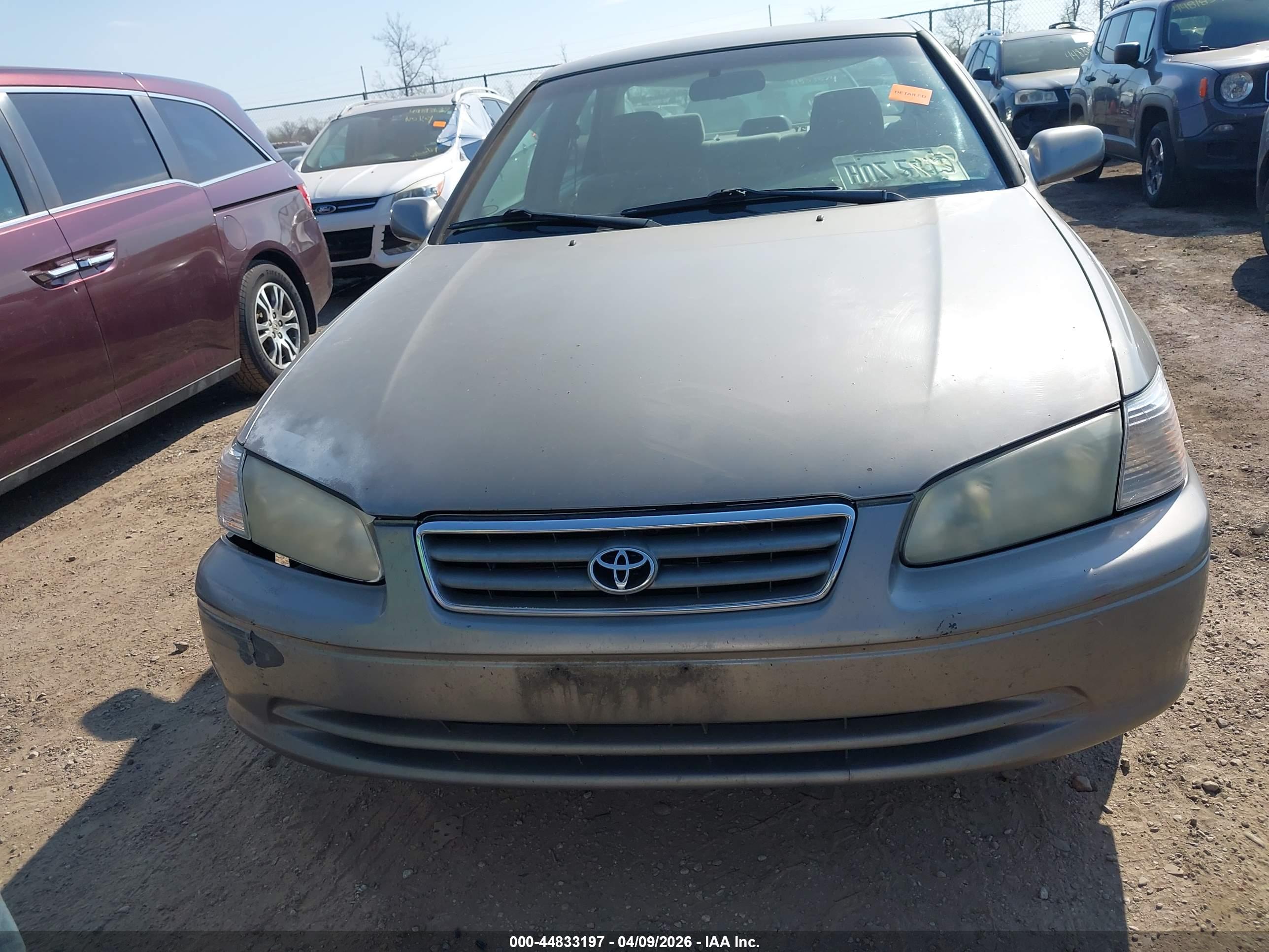 TOYOTA CAMRY image 6