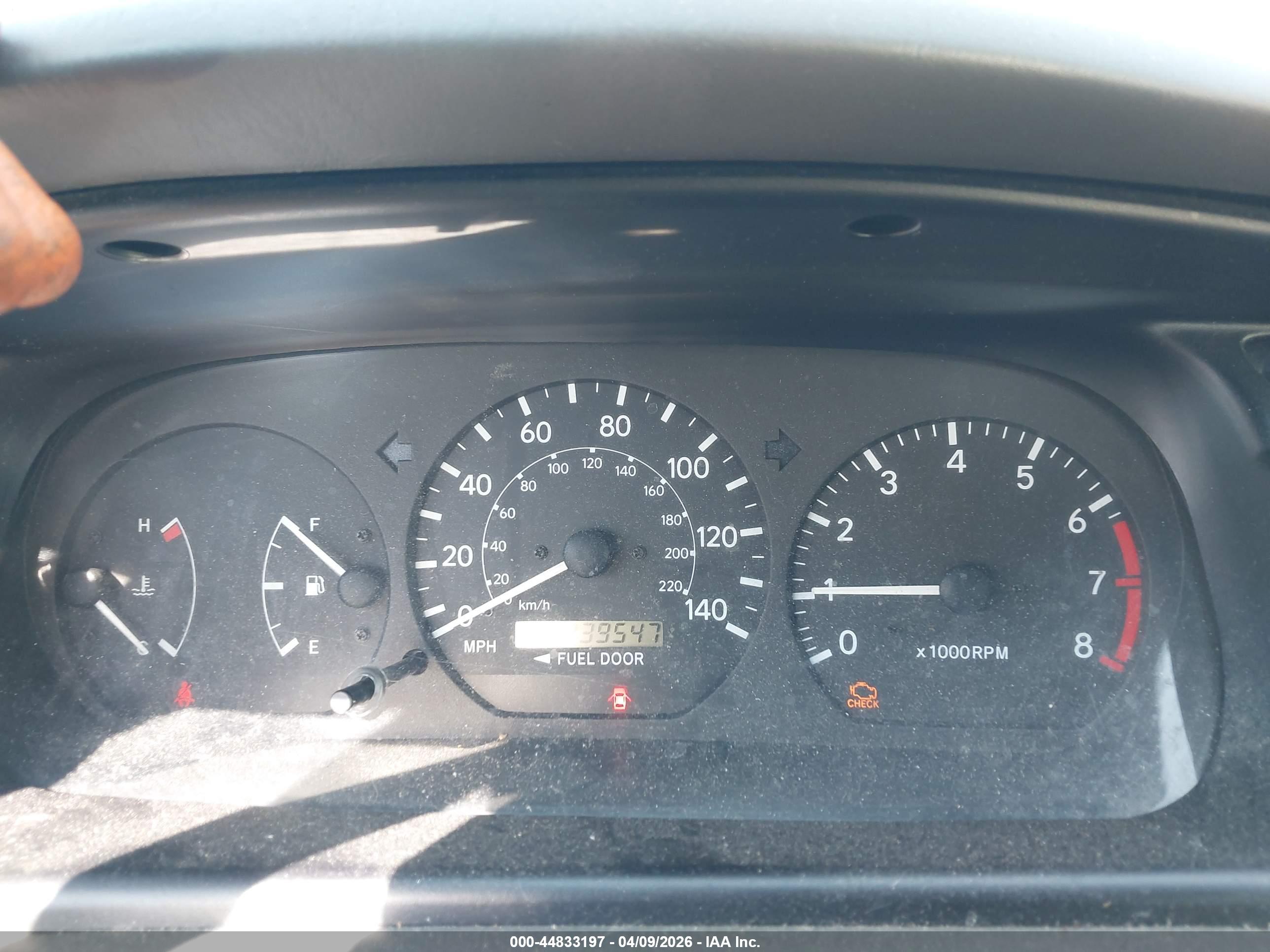 TOYOTA CAMRY image 7