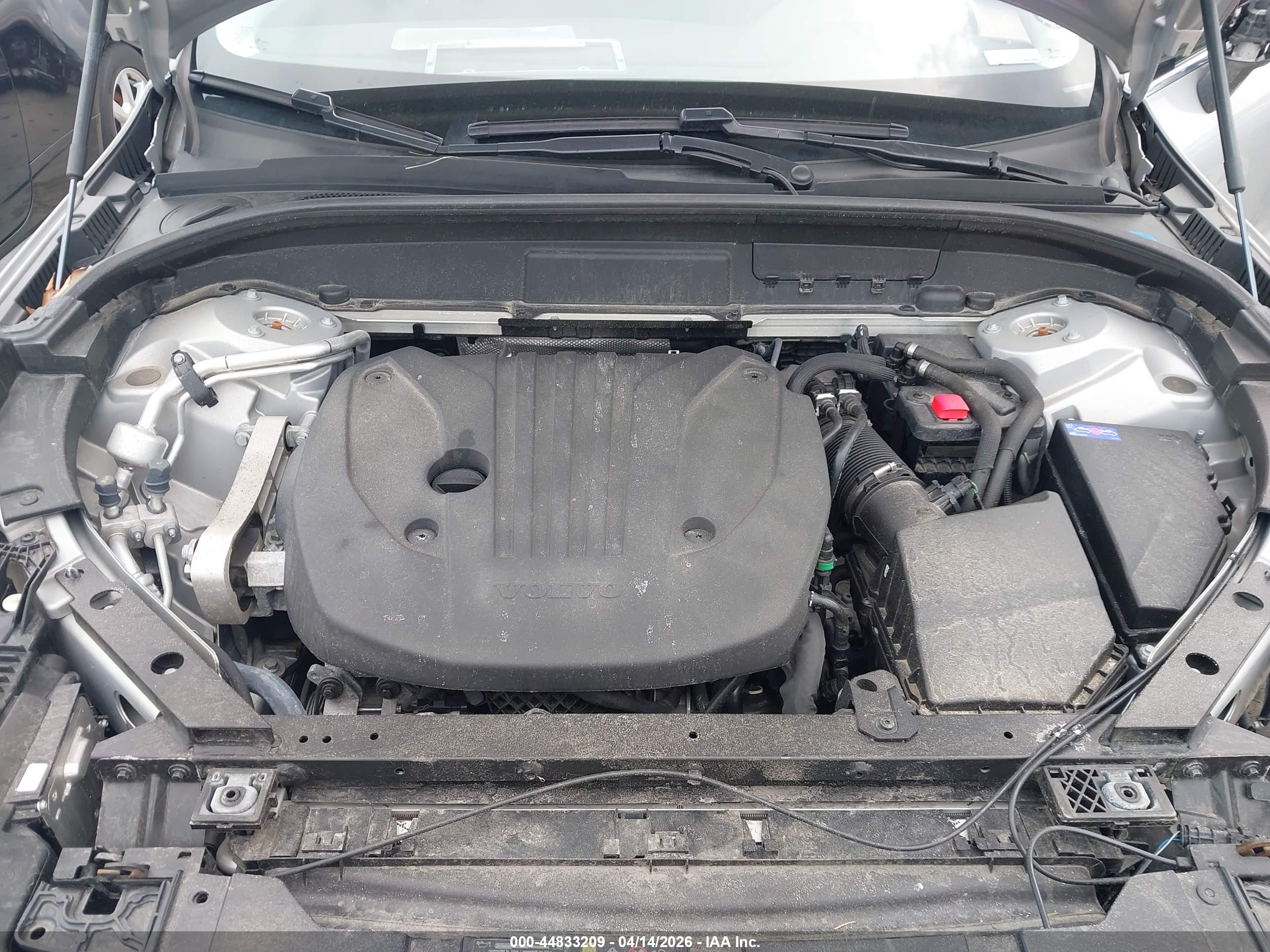 VOLVO XC60 image 10