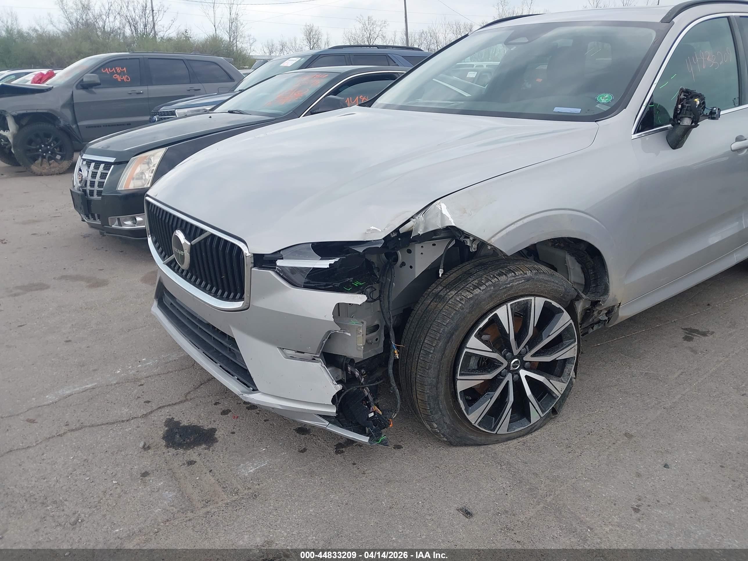 VOLVO XC60 image 6