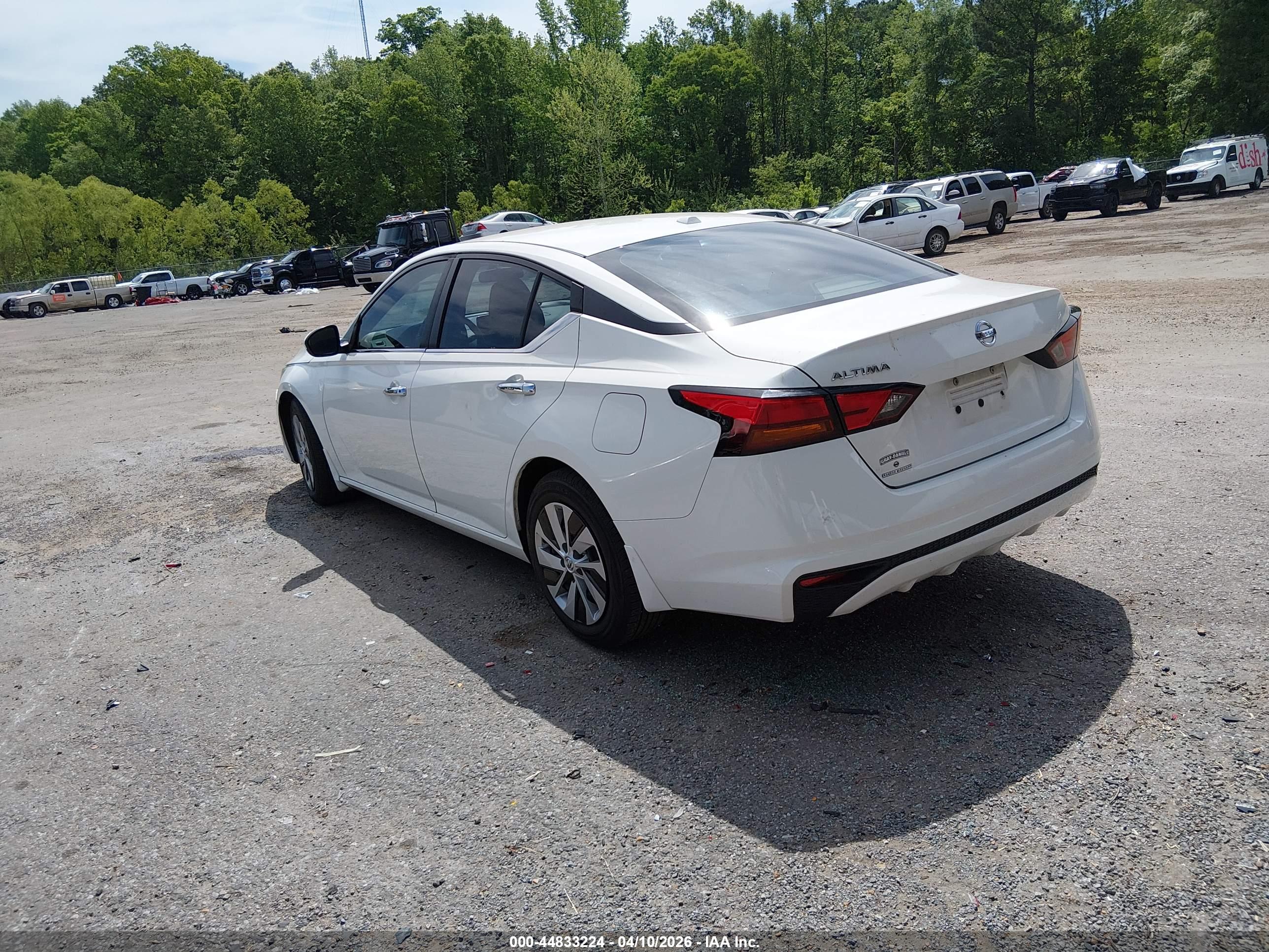 NISSAN ALTIMA image 3