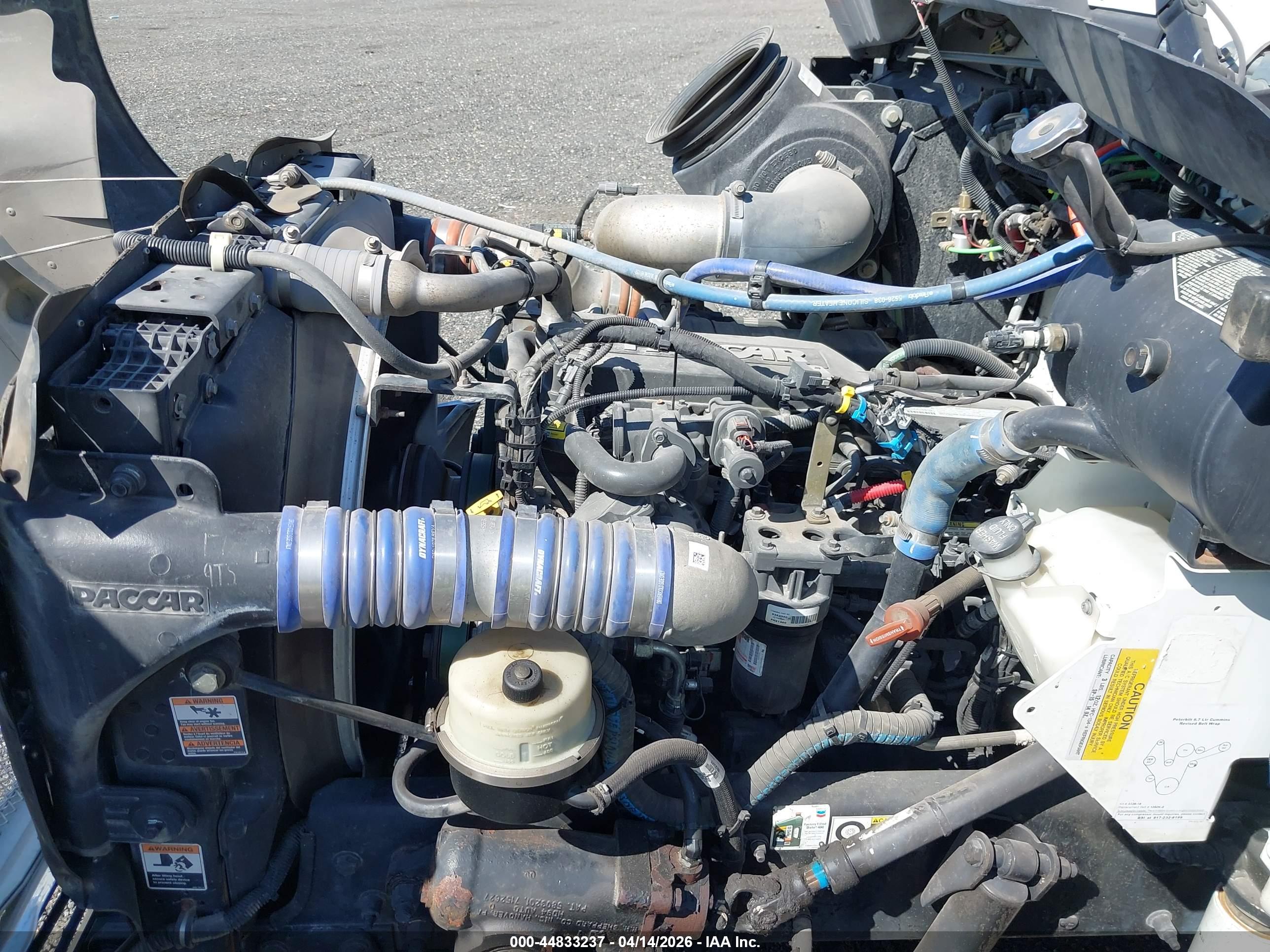 KENWORTH T3 image 10