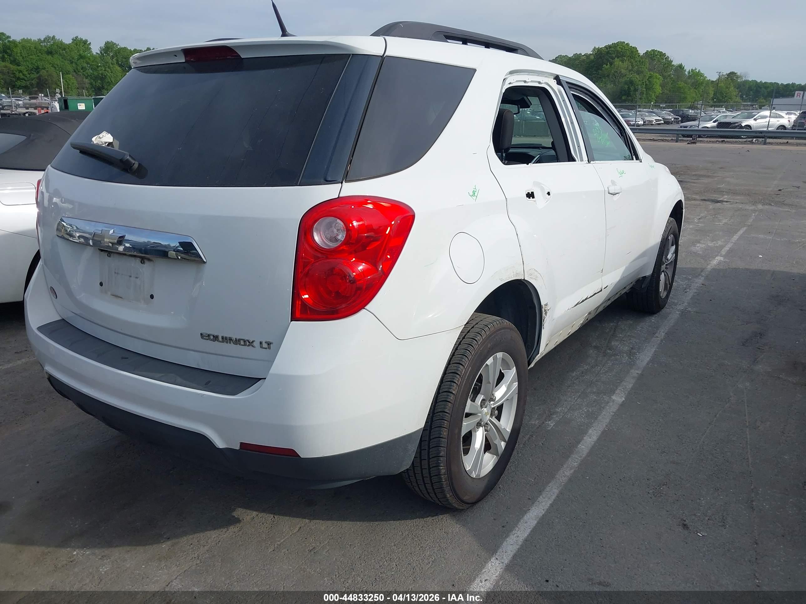 CHEVROLET EQUINOX image 4