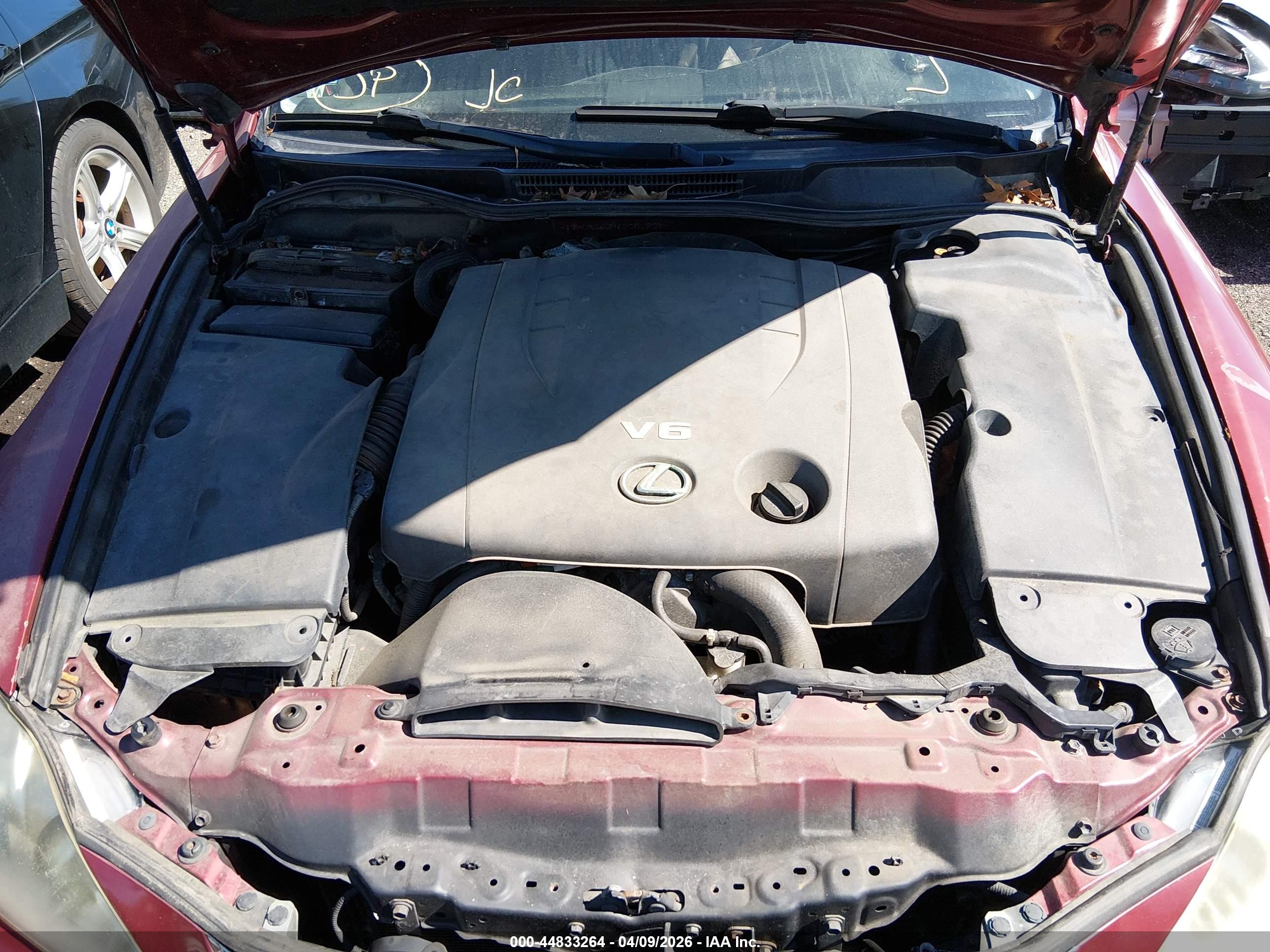 LEXUS IS image 10