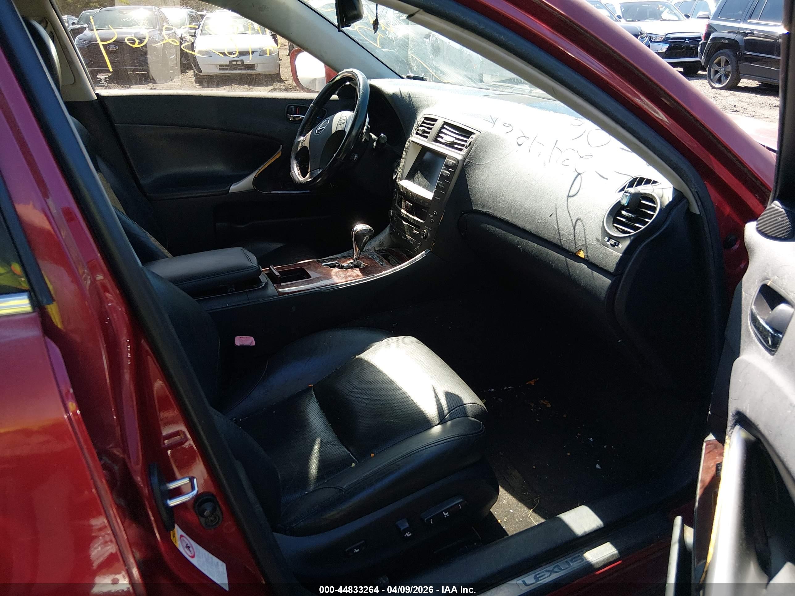 LEXUS IS image 5