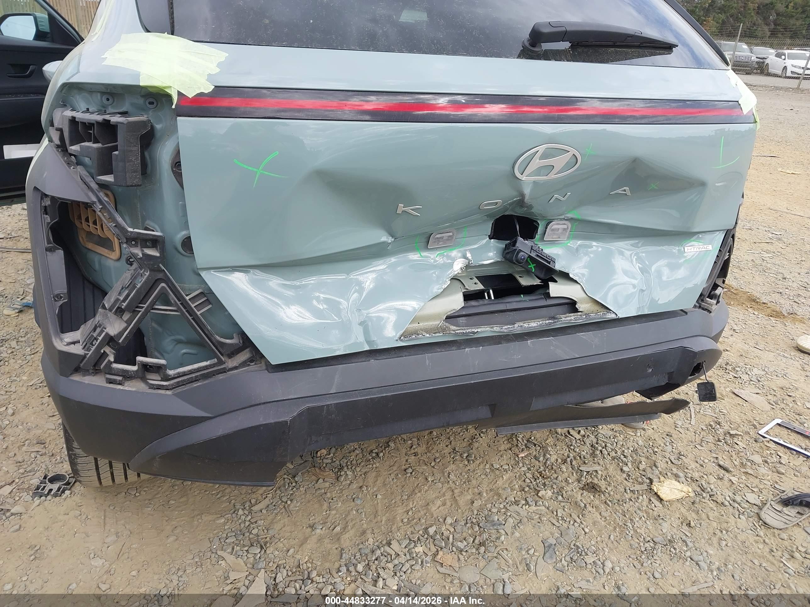 HYUNDAI KONA image 6