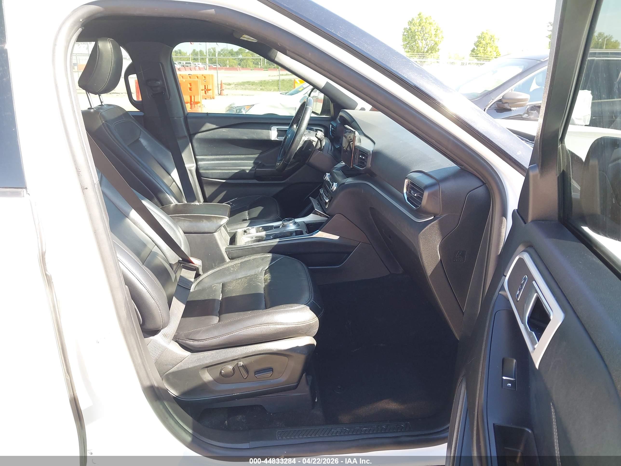 FORD EXPLORER image 5