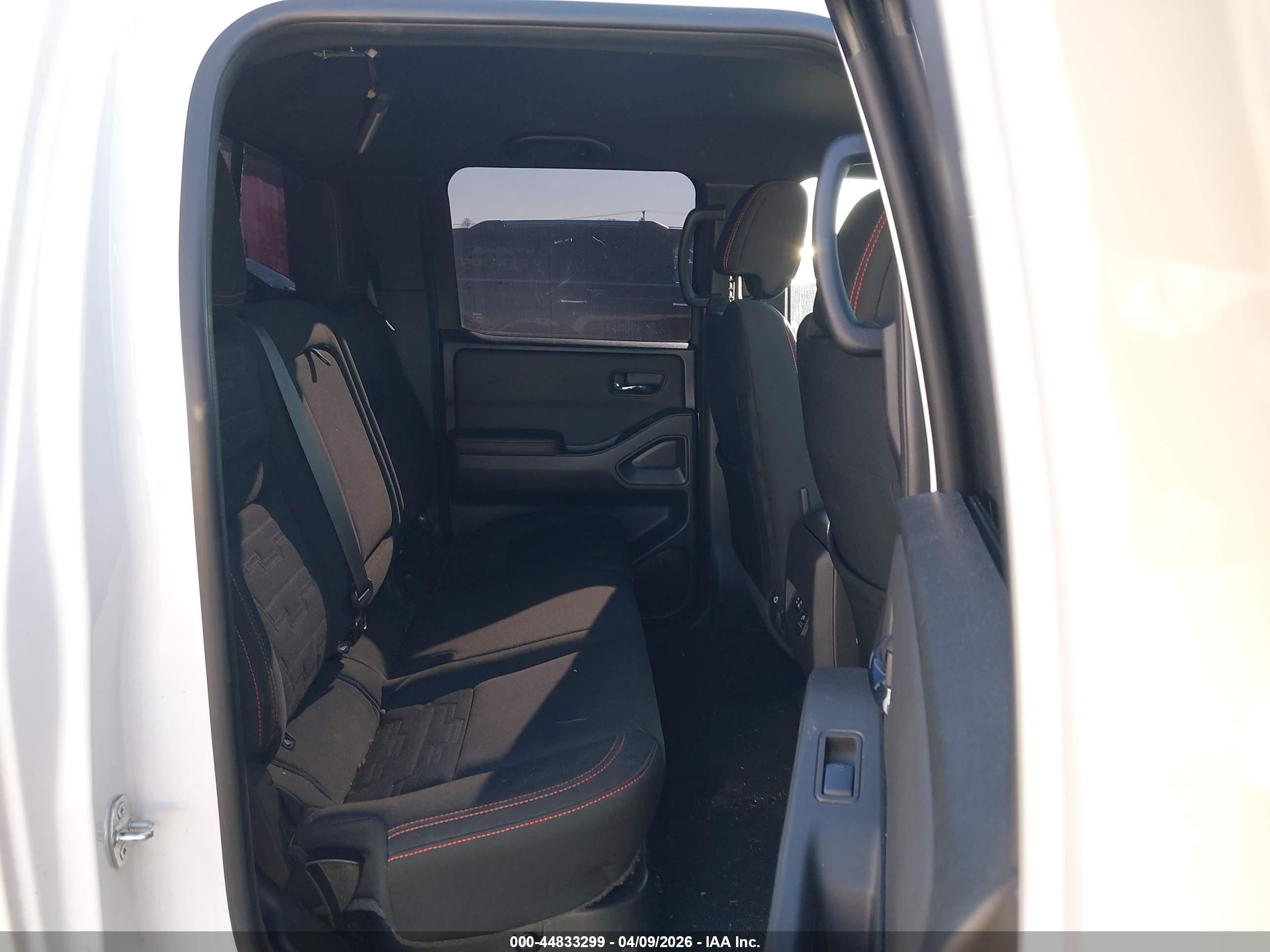 NISSAN FRONTIER image 8