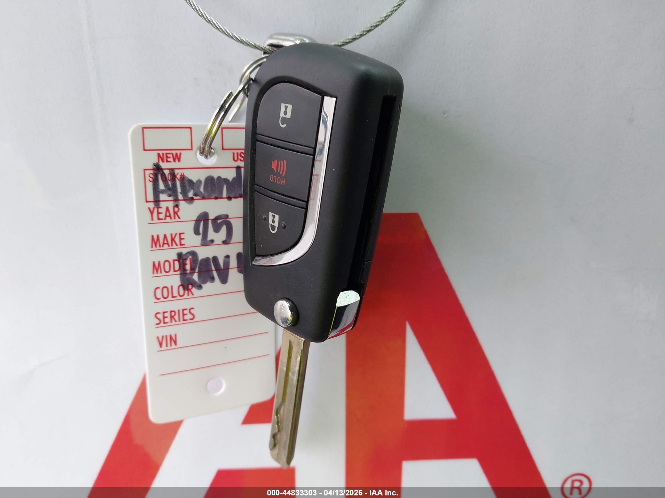 TOYOTA RAV4 image 11