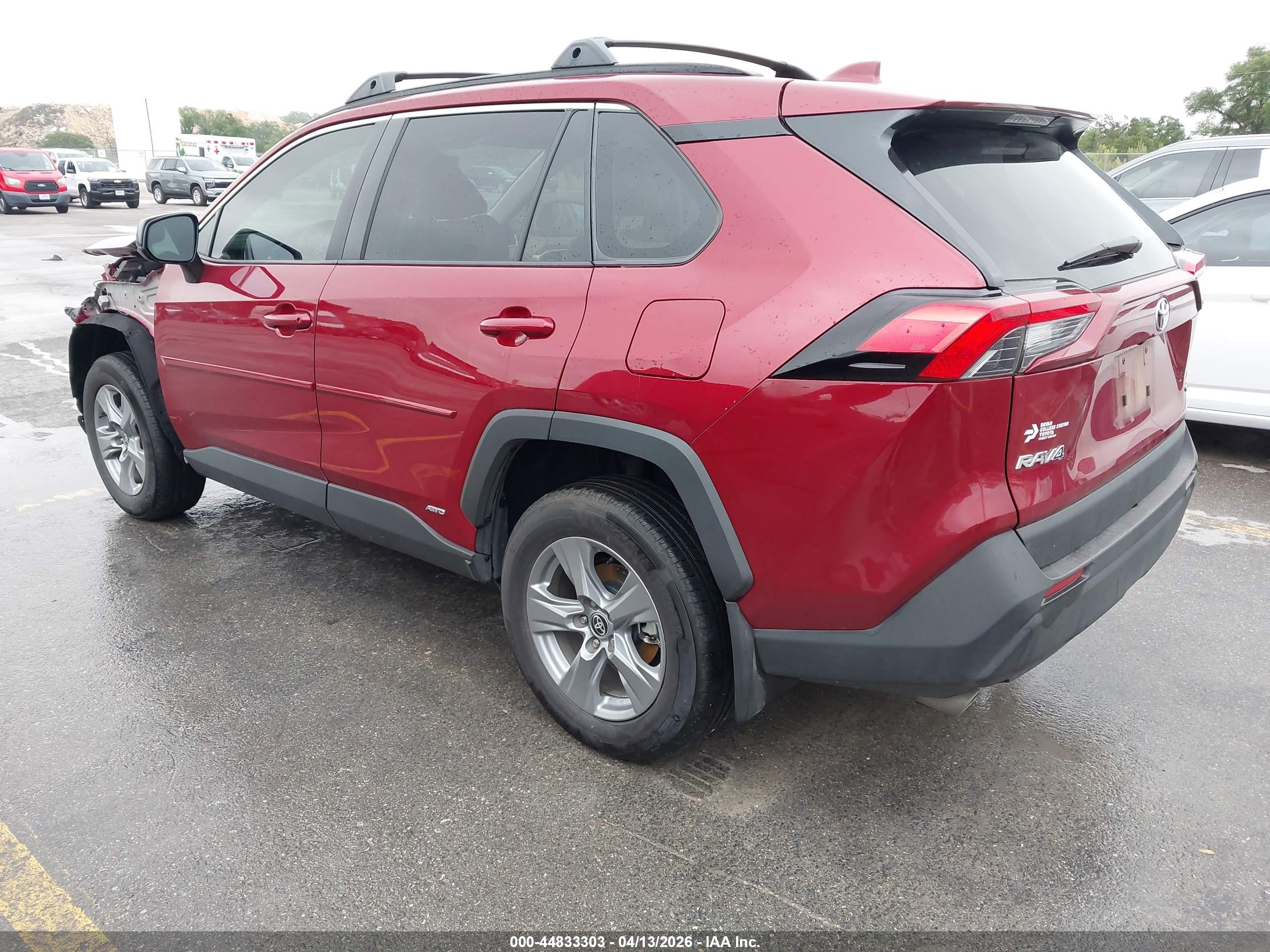 TOYOTA RAV4 image 3