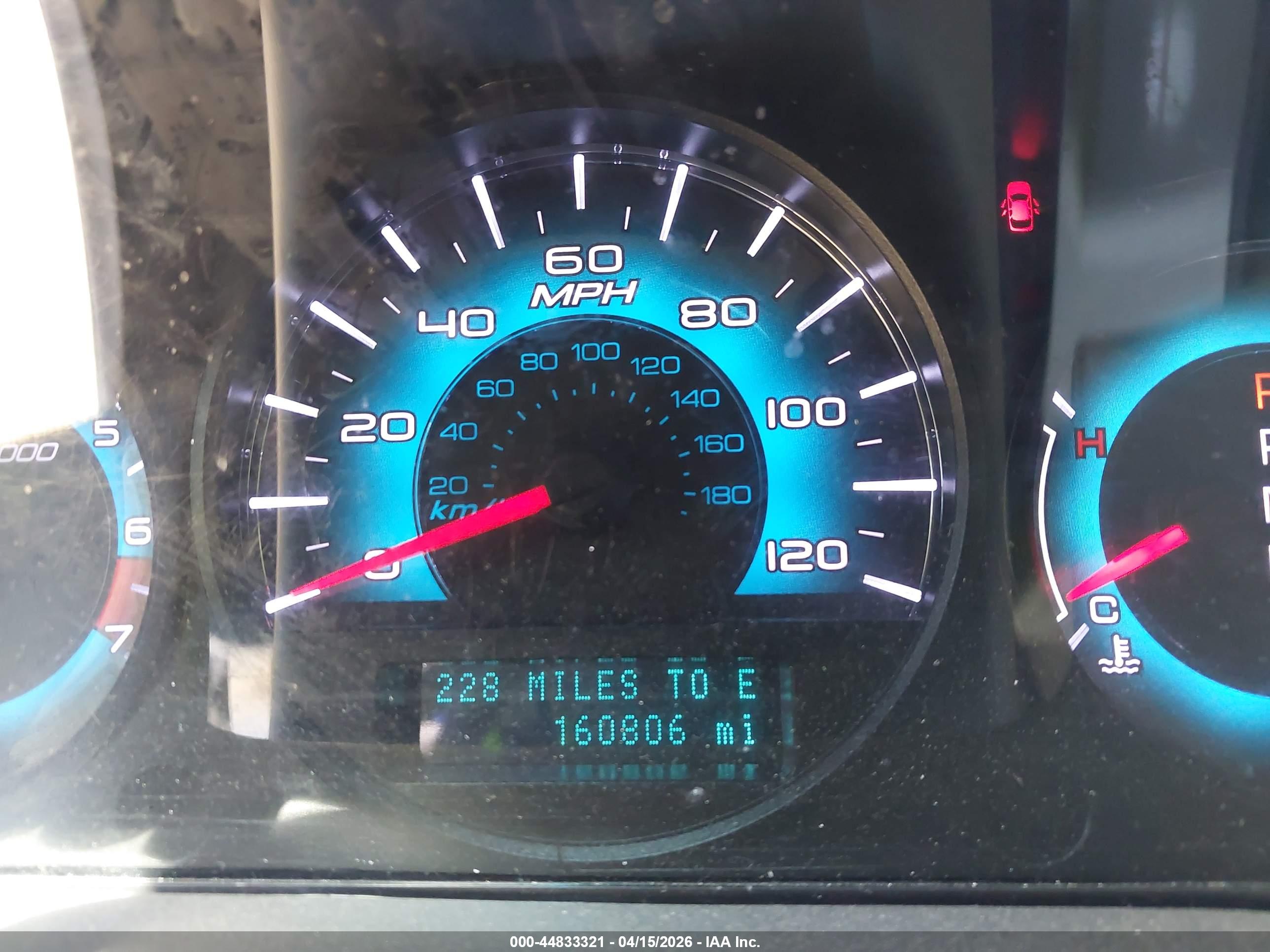 FORD FUSION image 7