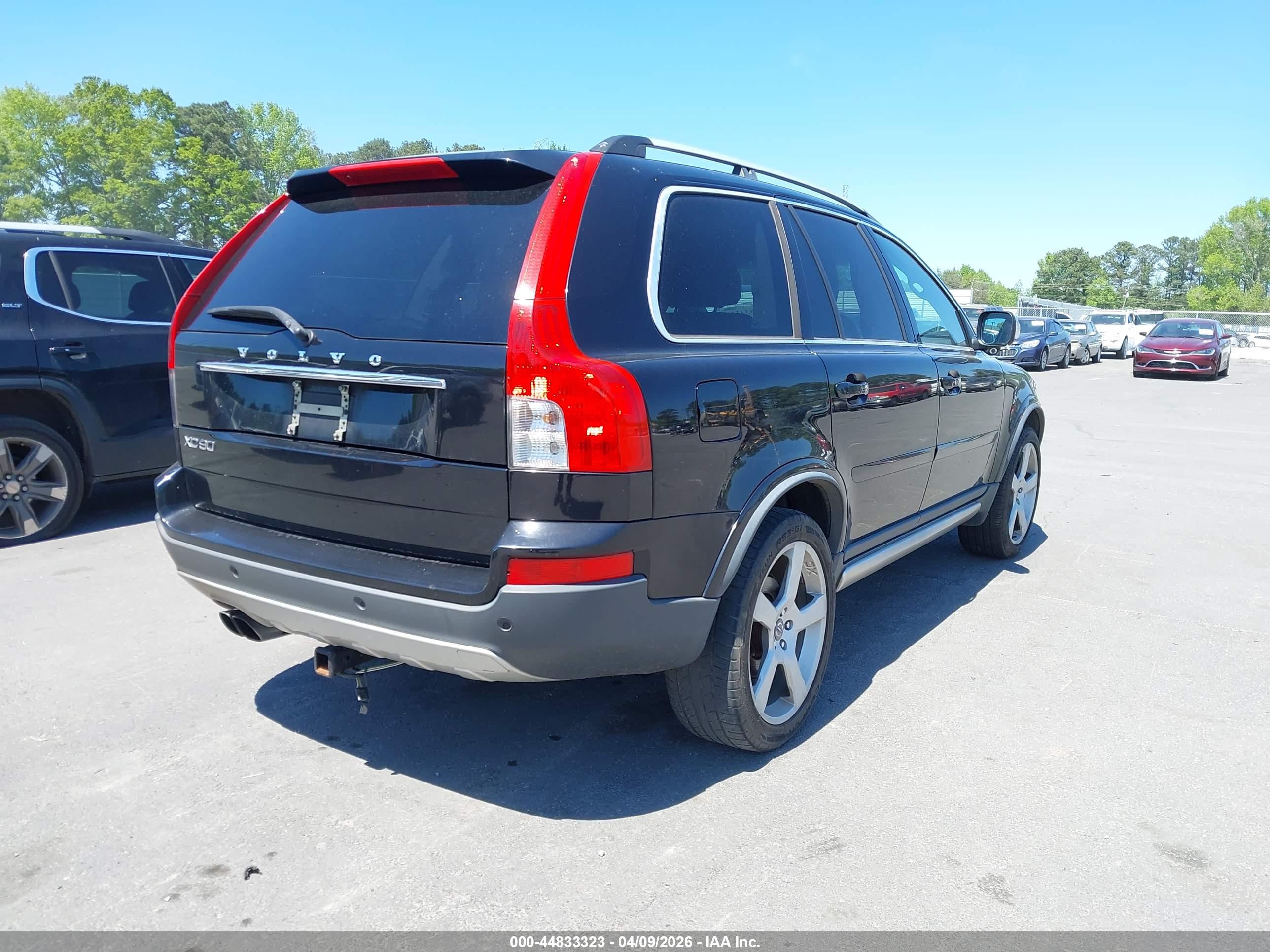VOLVO XC90 image 4
