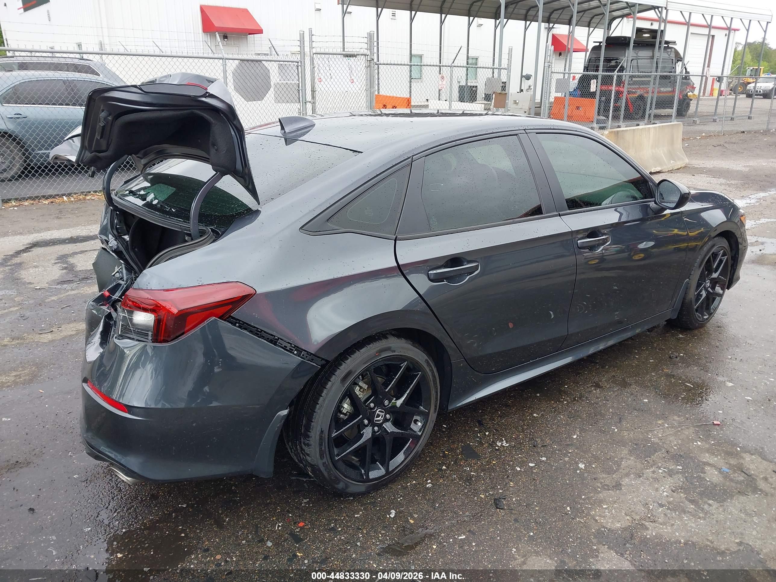 HONDA CIVIC image 4