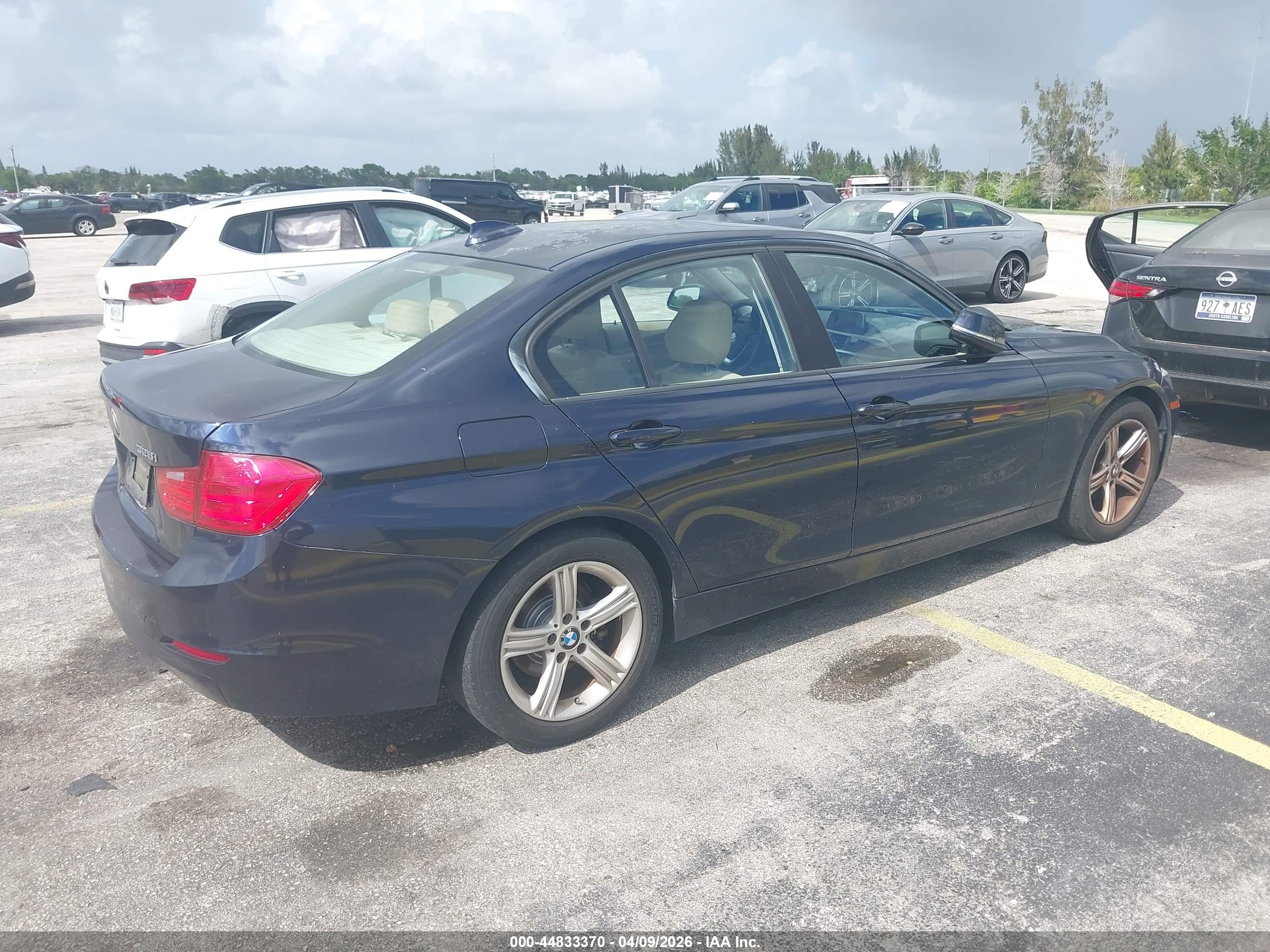 BMW 328I image 4
