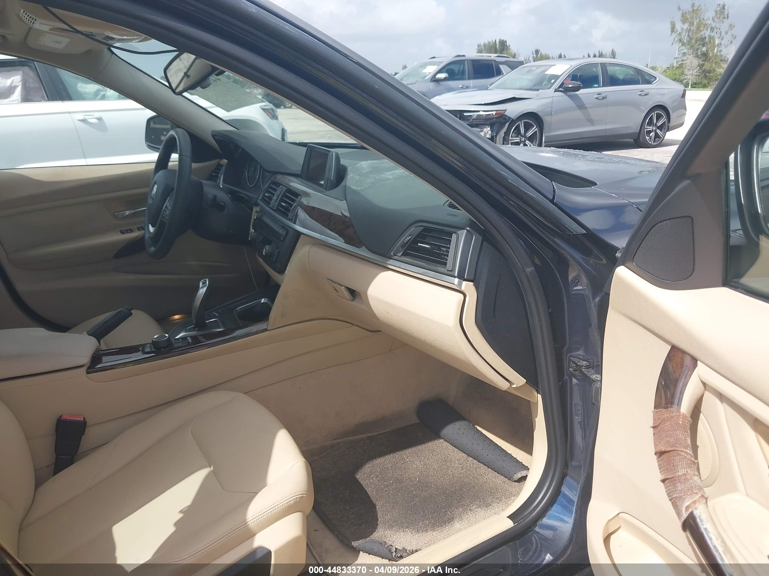 BMW 328I image 5