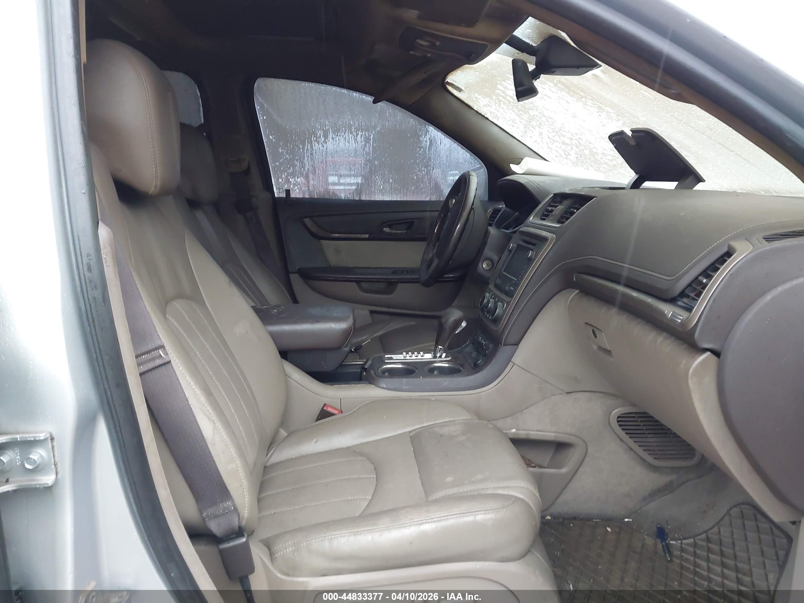 GMC ACADIA image 5