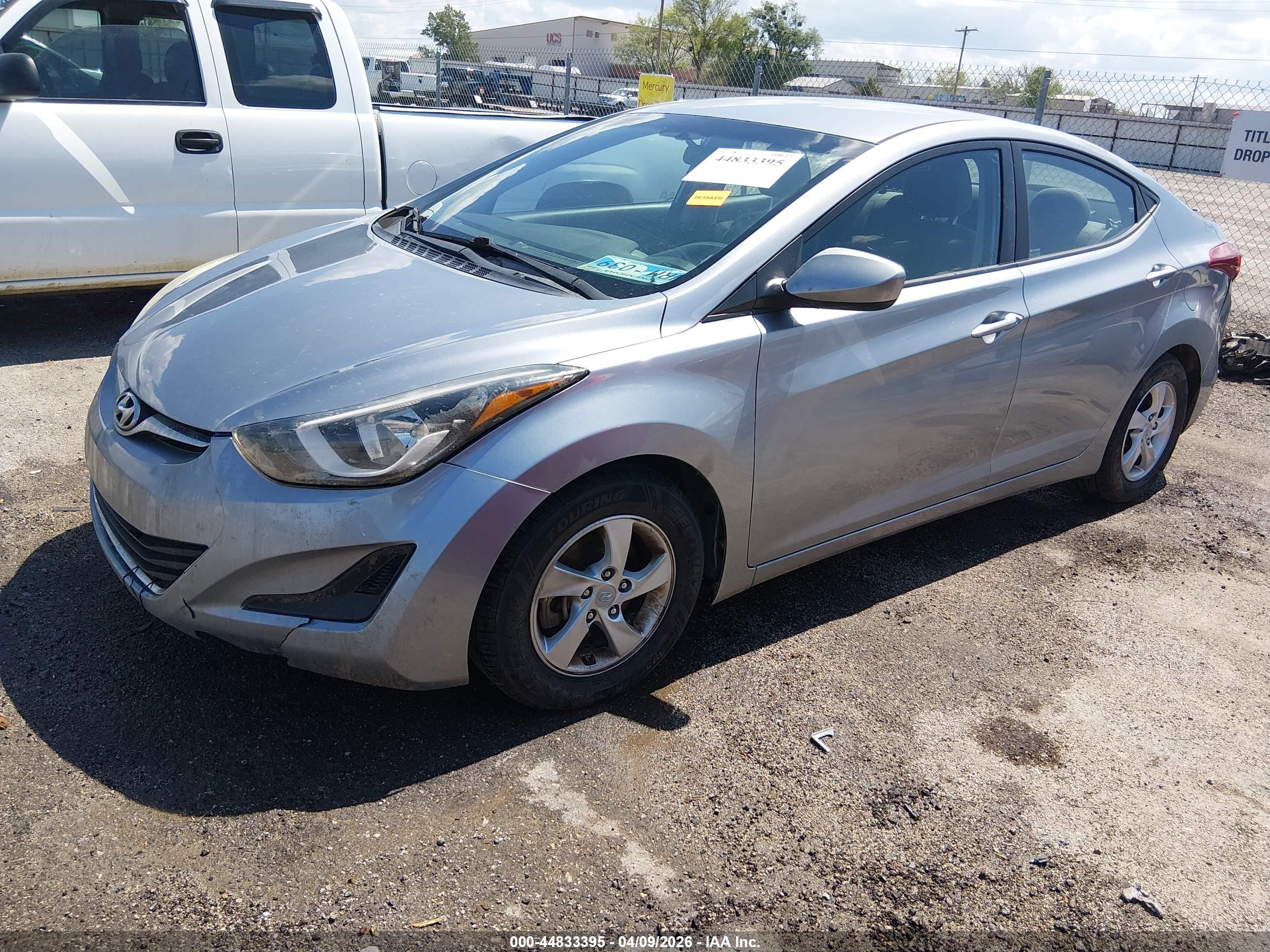 HYUNDAI ELANTRA image 2
