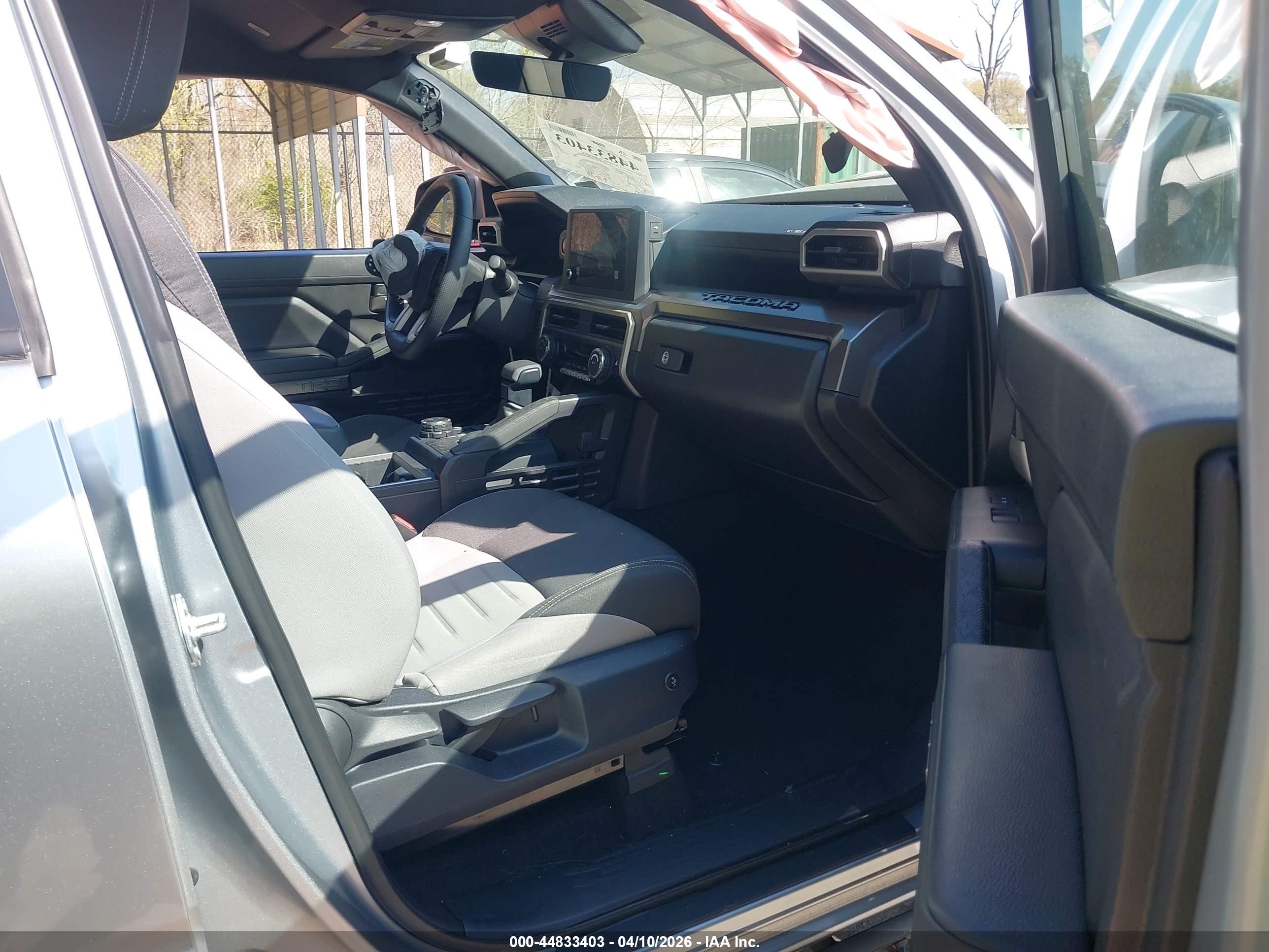 TOYOTA TACOMA image 5