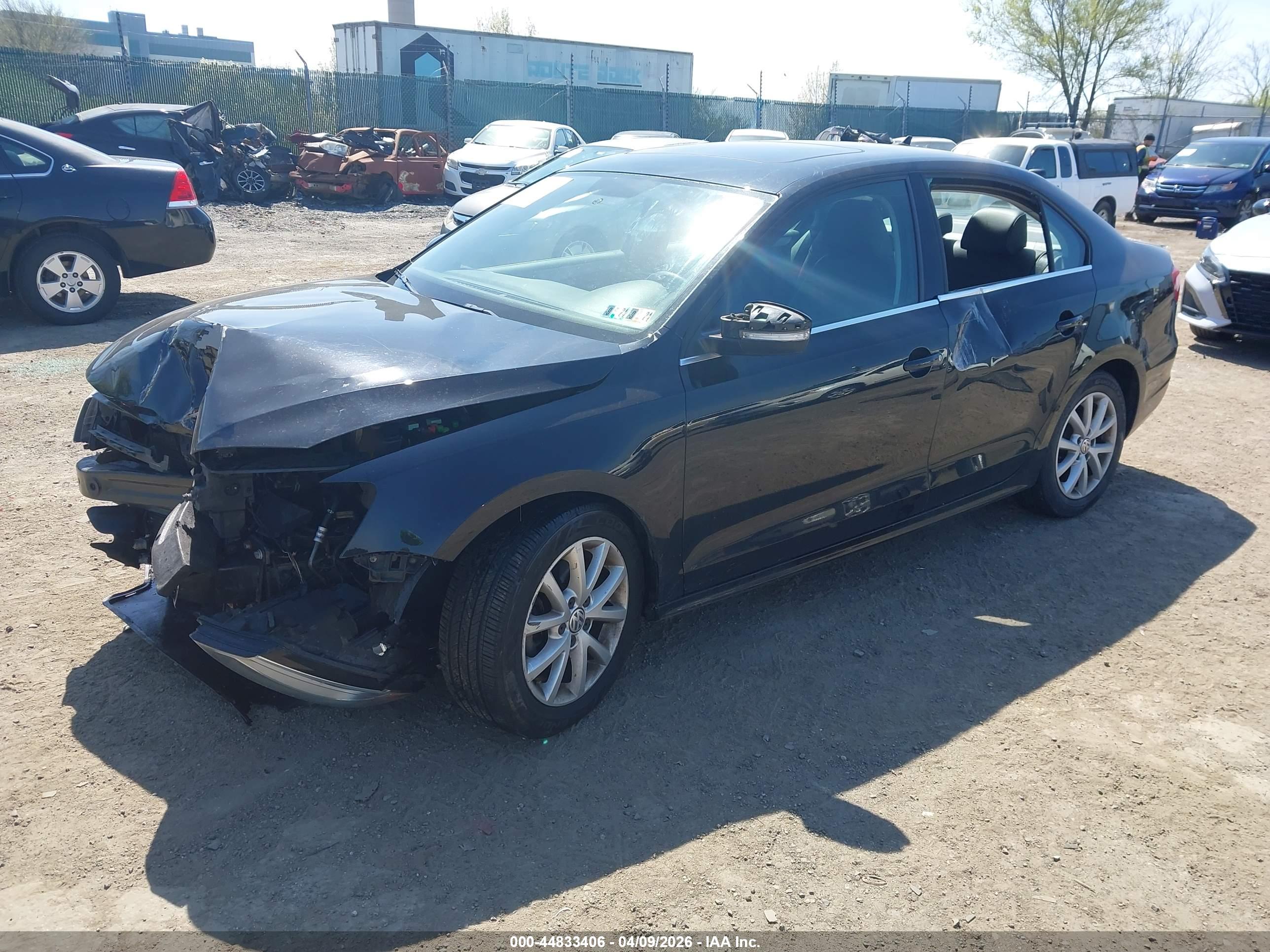 VOLKSWAGEN JETTA image 2