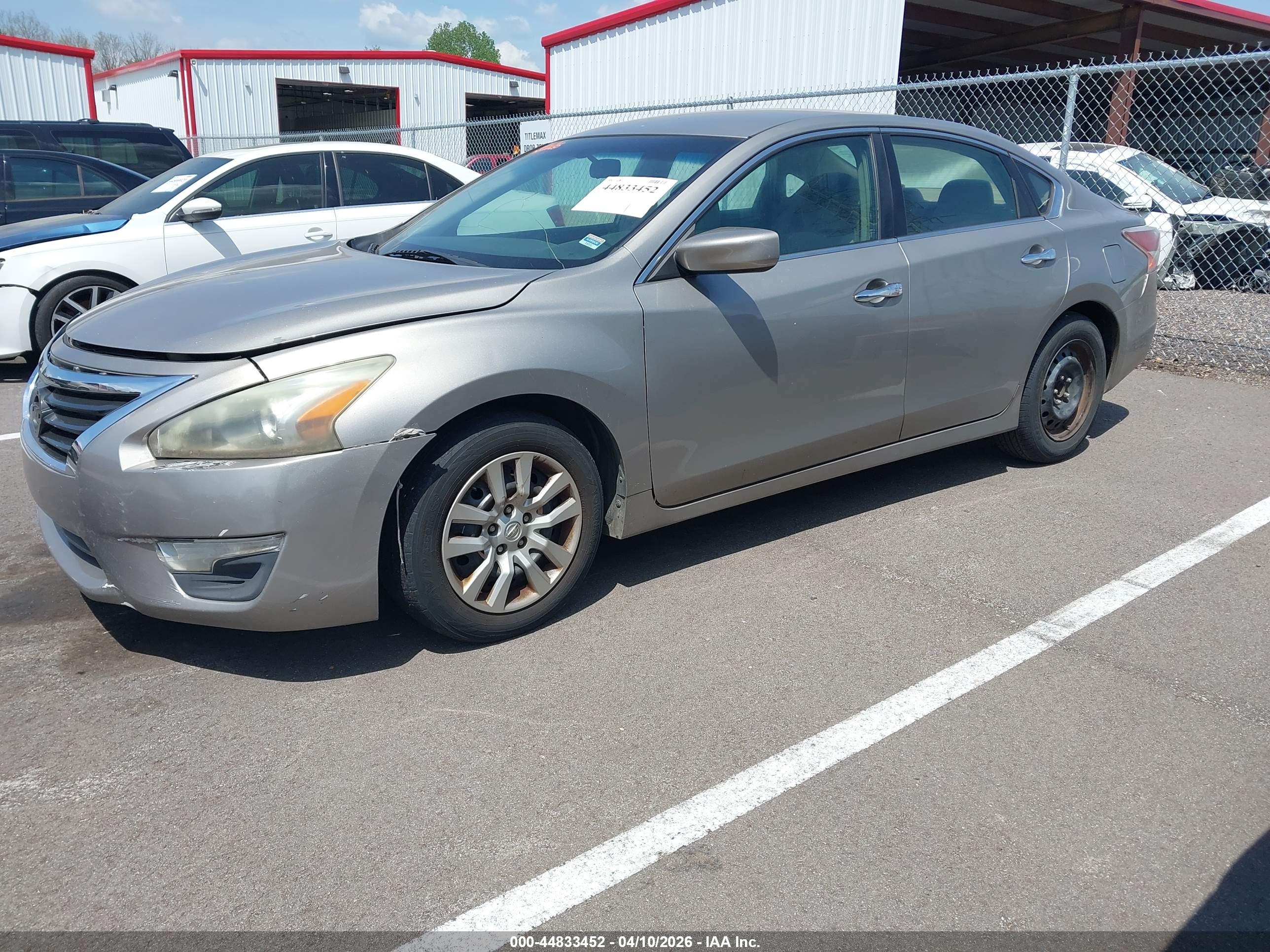 NISSAN ALTIMA image 2