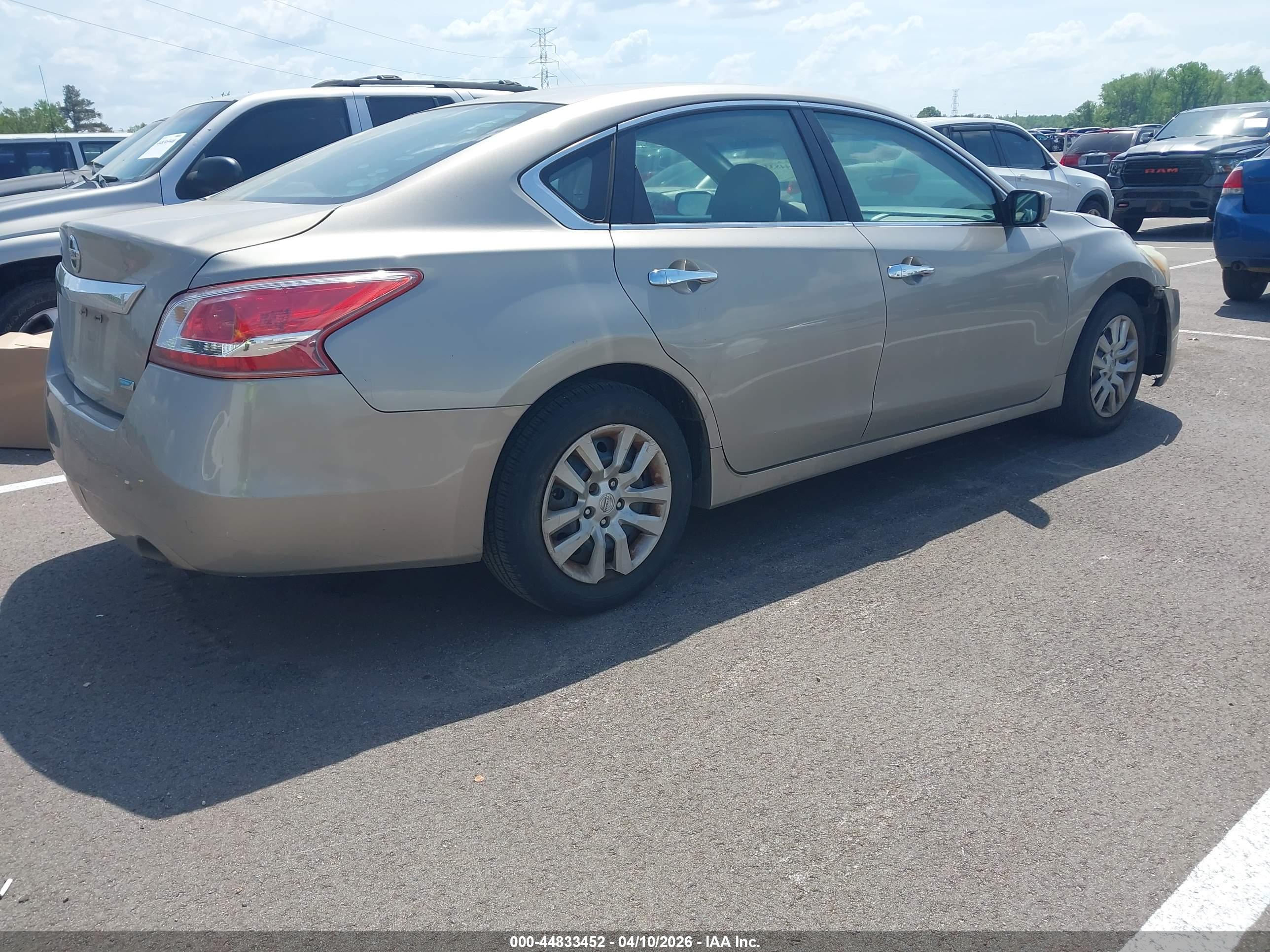 NISSAN ALTIMA image 4