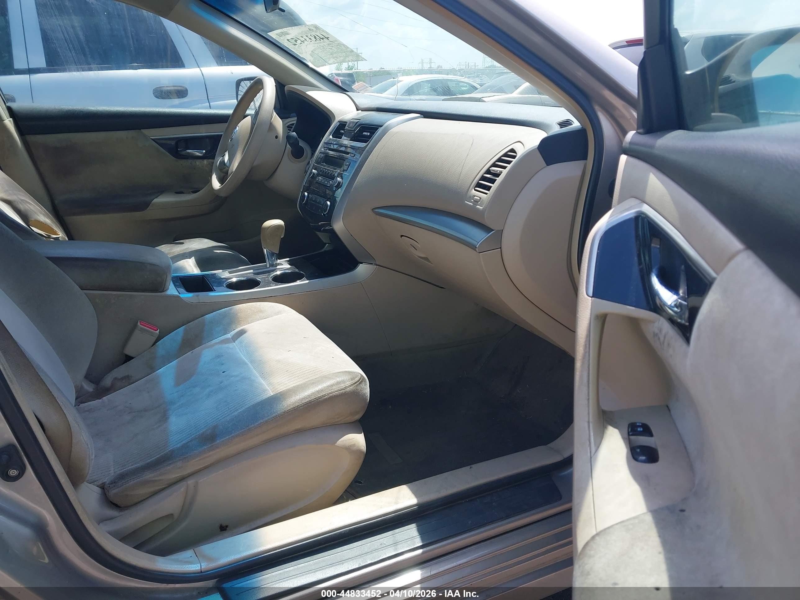NISSAN ALTIMA image 5